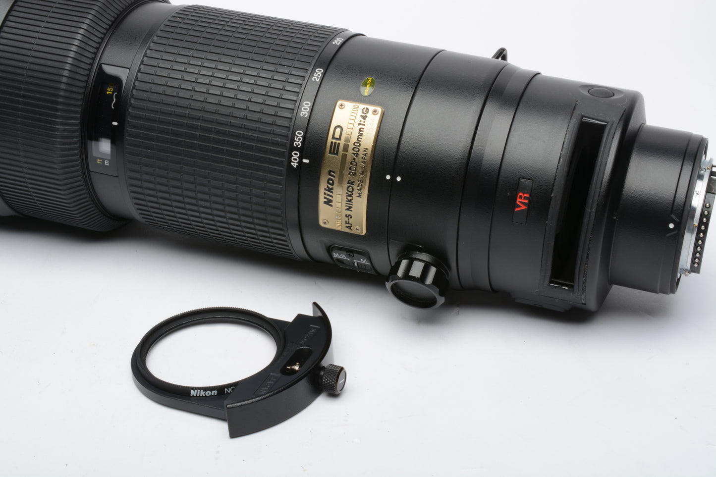 Nikon Nikkor AF-S 200-400mm f4 G ED VR Lens, case, hood, clean & sharp! USA
