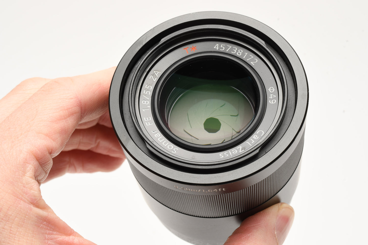 Sony Sonnar T* FE 55mm f1.8 ZA Carl Zeiss Lens for Sony E Mount, Caps+UV