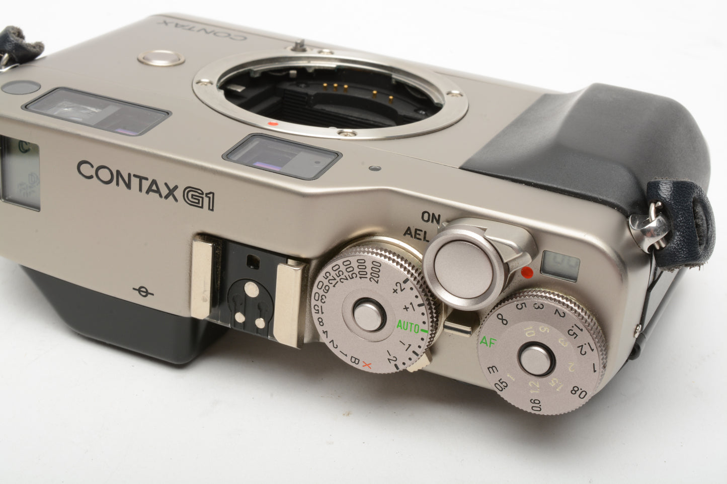 Contax G1 35mm Rangefinder camera, Clean, w/Strap and cap, tested, great!