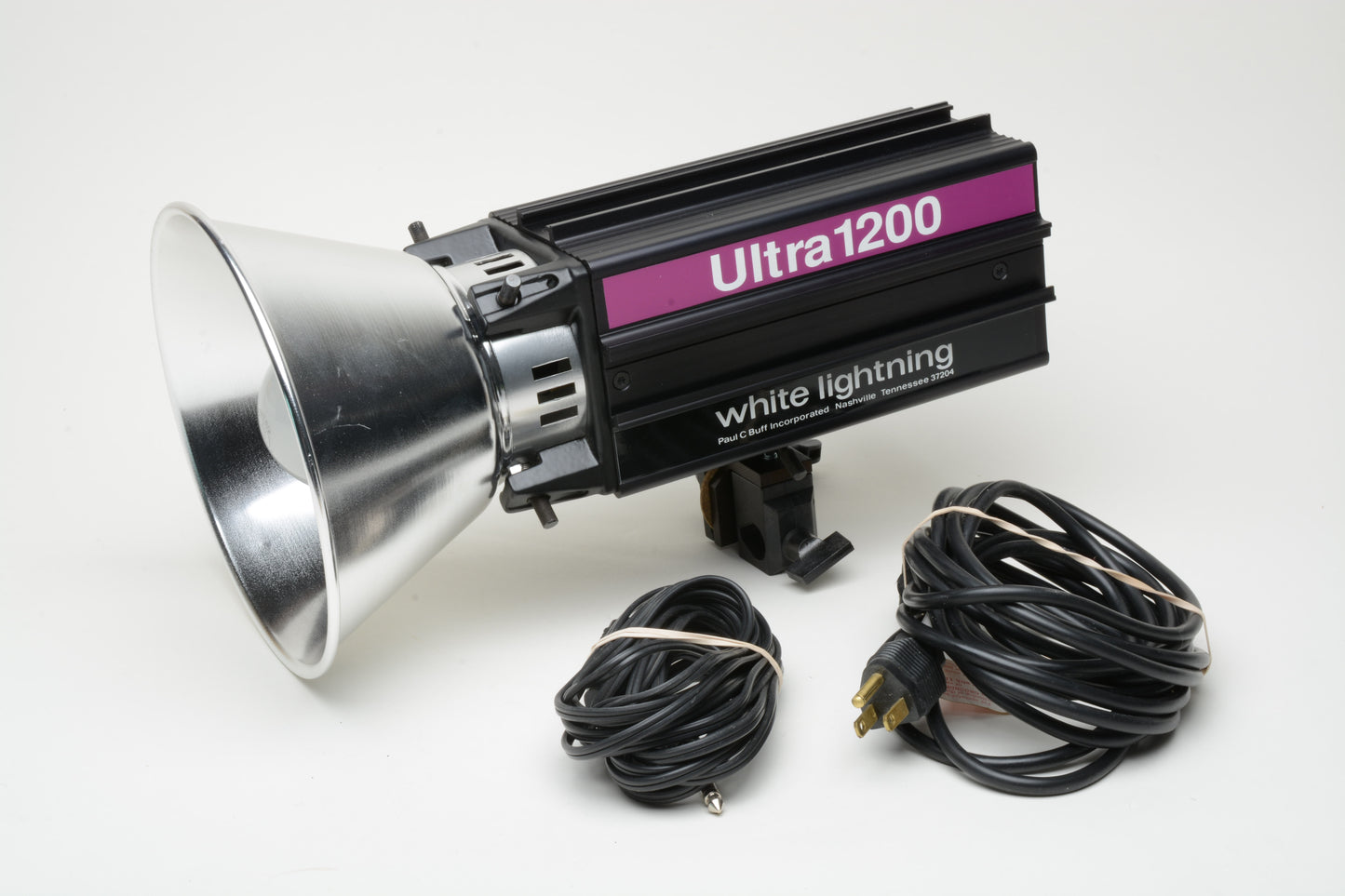 Paul C. Buff White Lightning Ultra 1200 Strobe, Tube, Bulb, Sync, Power cord, Tested