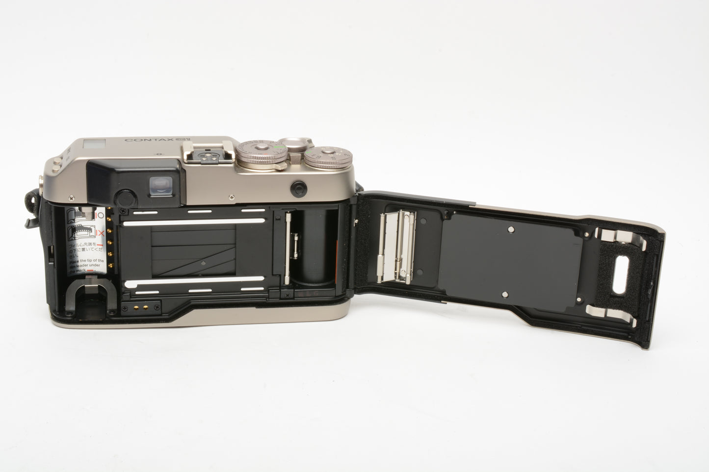 Contax G1 35mm Rangefinder camera, Clean, w/Strap and cap, tested, great!