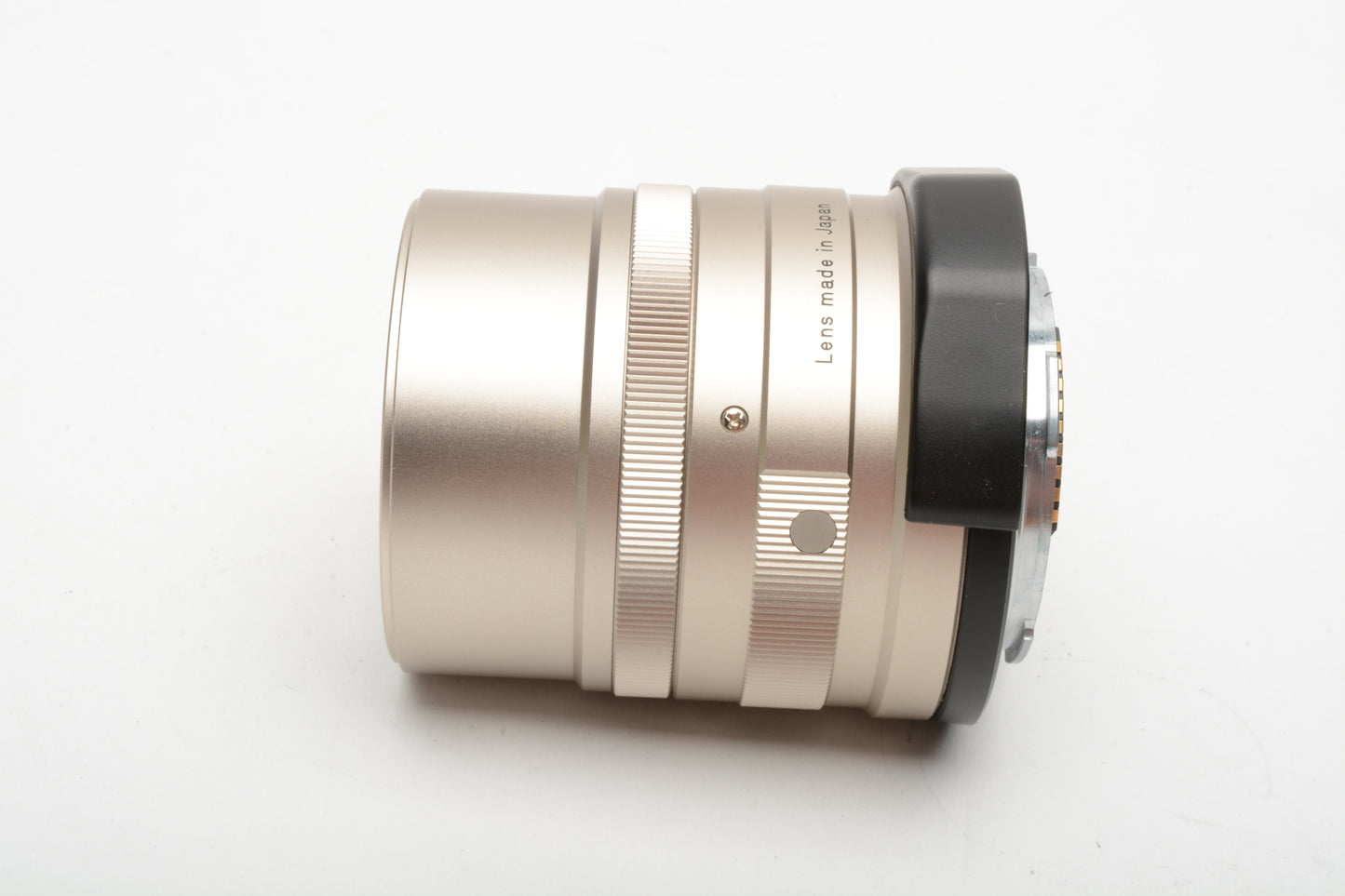 Contax Zeiss Sonnar T* 90mm f2.8 lens, mint-, caps, Very clean