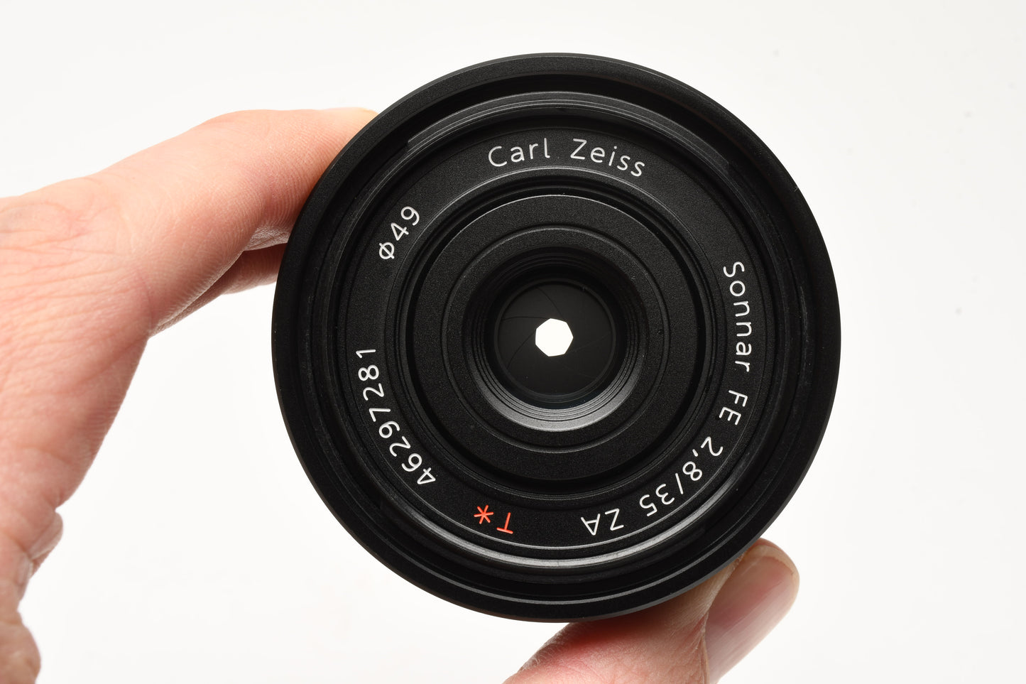 Sony Sonnar T* FE 35mm f2.8 ZA Carl Zeiss Lens for Sony E Mount, Caps+Hood