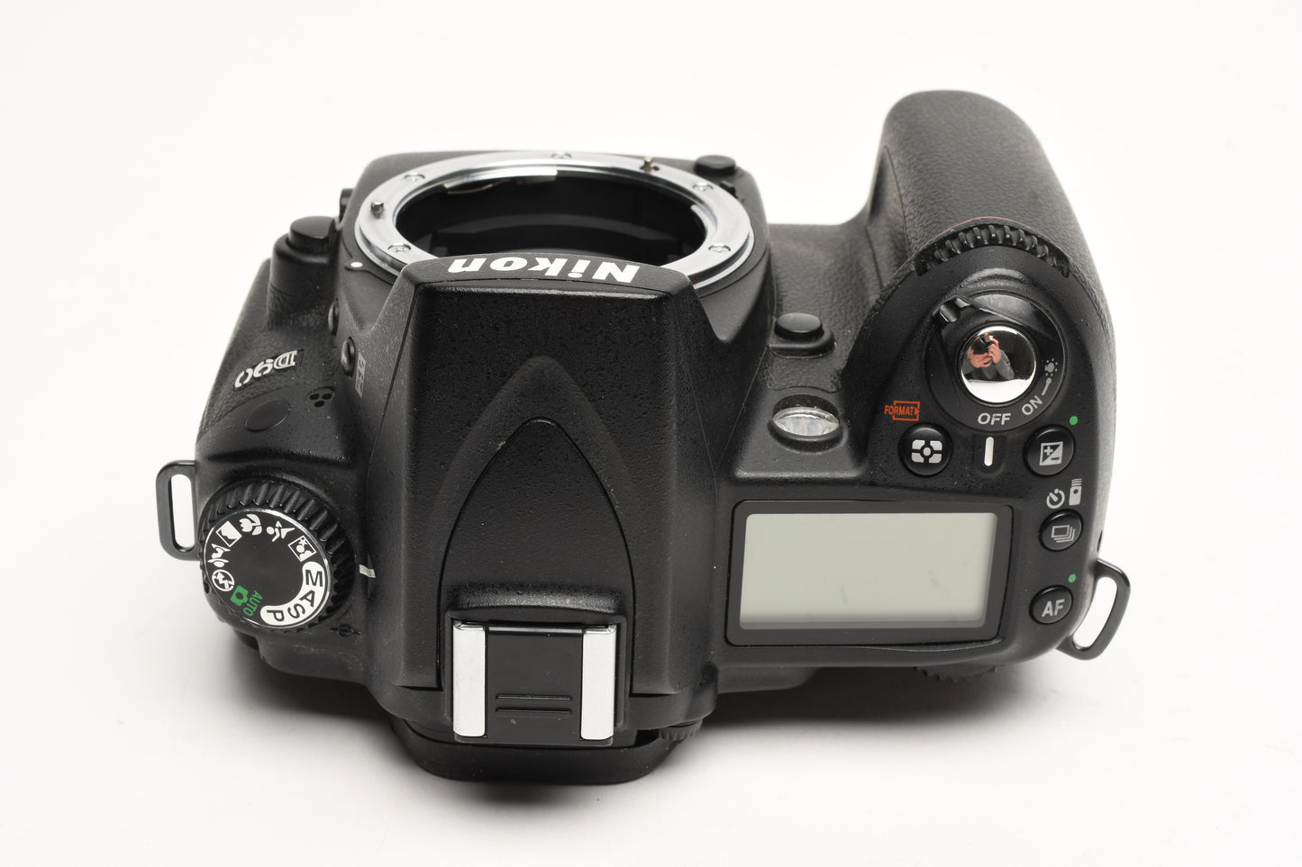 Nikon D90 DSLR body, batt, charger, strap, Only 9701 Acts, very clean,+Book