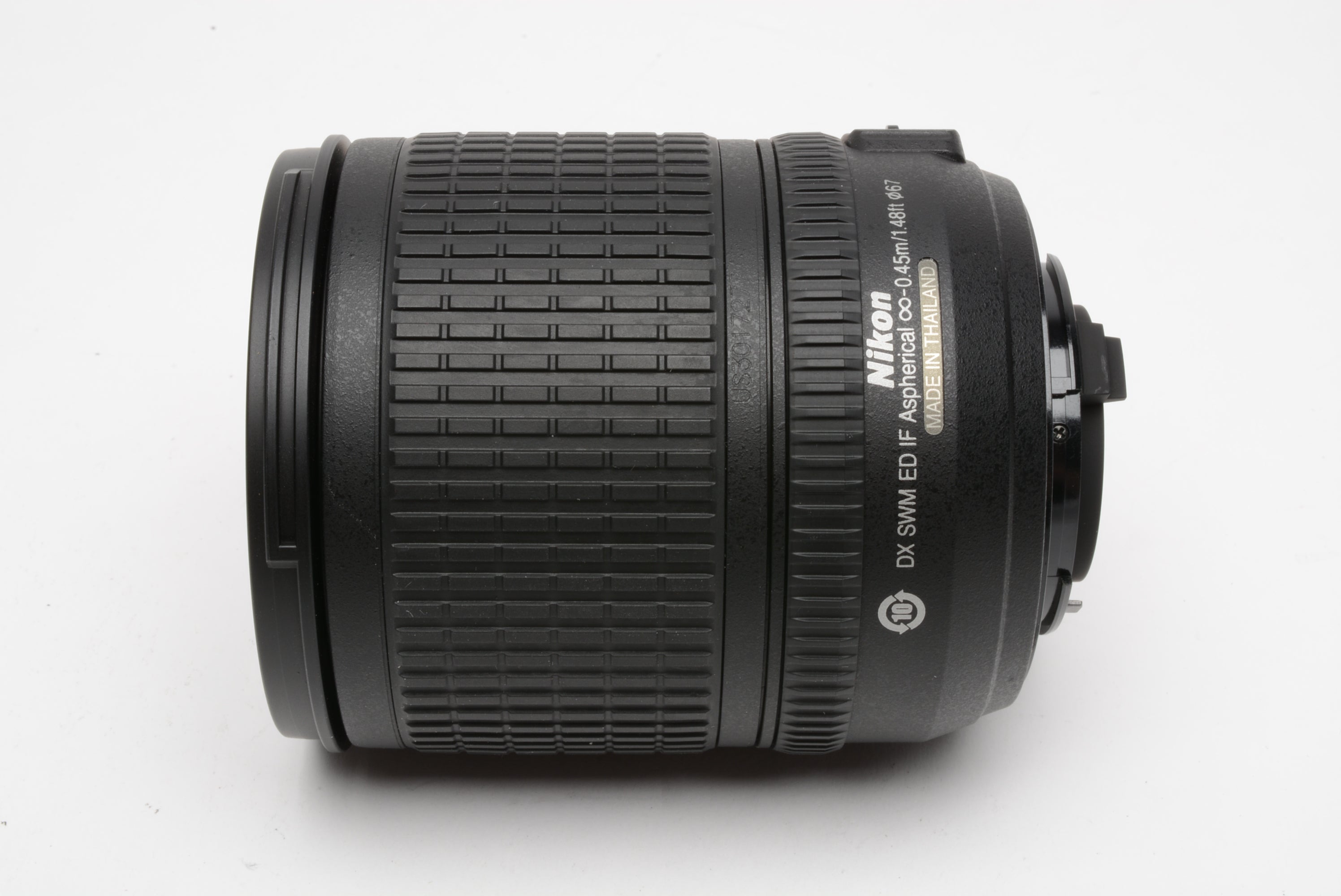 Nikon AF-S Nikkor 18-135mm f3.5-5.6G ED zoom lens, caps + hood +