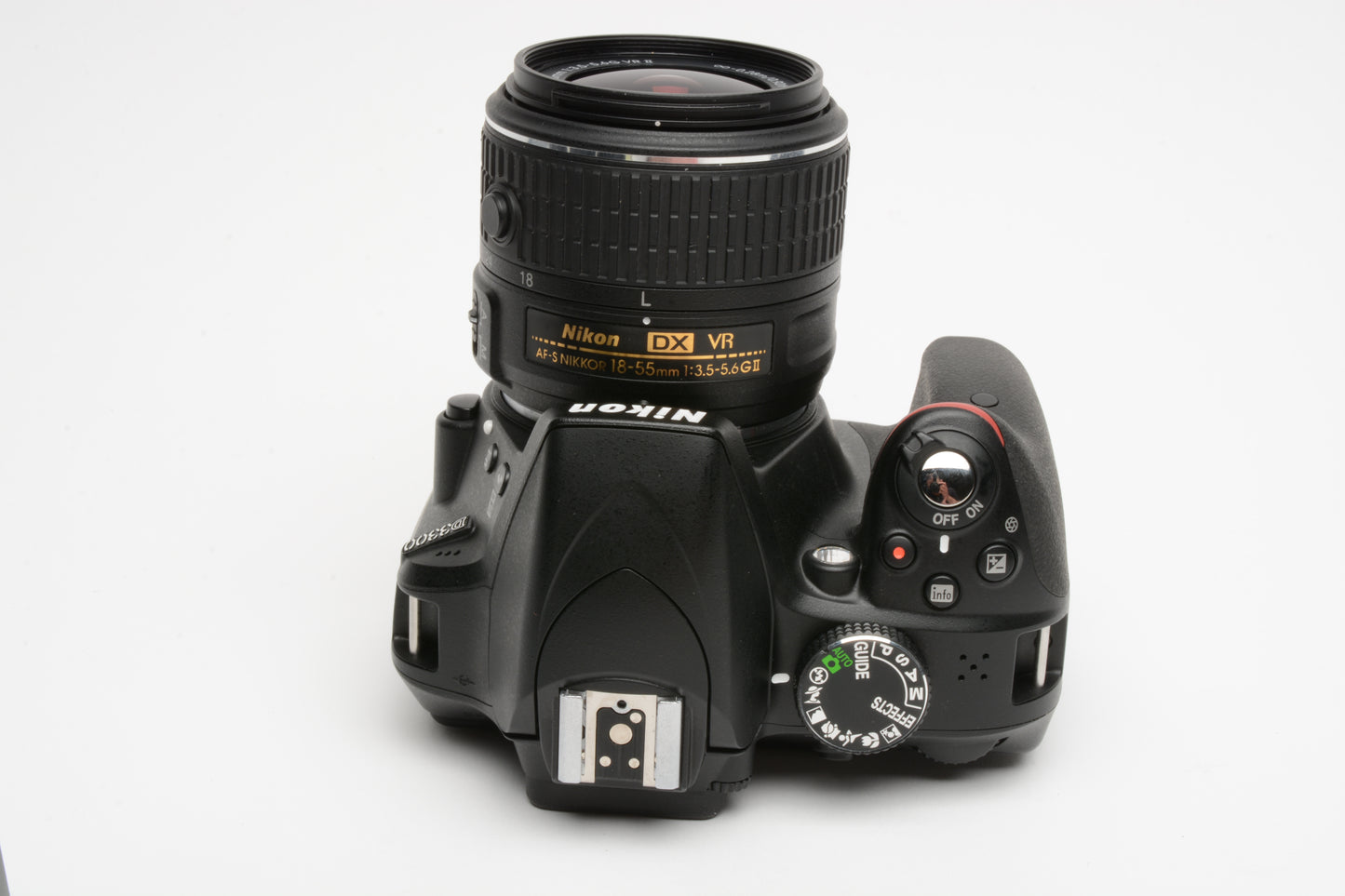 Nikon D3300 DSLR w/18-55mm zoom Batt, charger, strap, ONLY 350 Acts!!