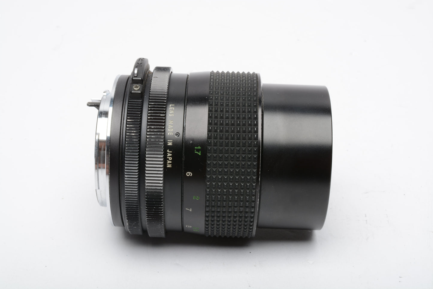 Vivitar 135mm f2.8 Portrait lens for Pentax PK Mount, Caps + UV filter