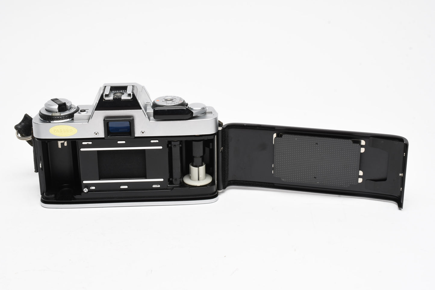 Minolta XG-M 35mm SLR w/50mm f1.7 lens, strap, cap, manuals, New seals, tested