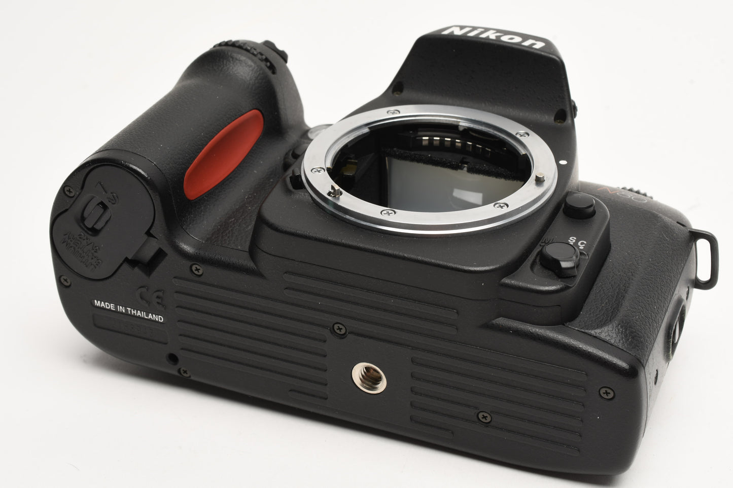 Nikon N80 35mm SLR body, cap, strap, book, tested, works great!