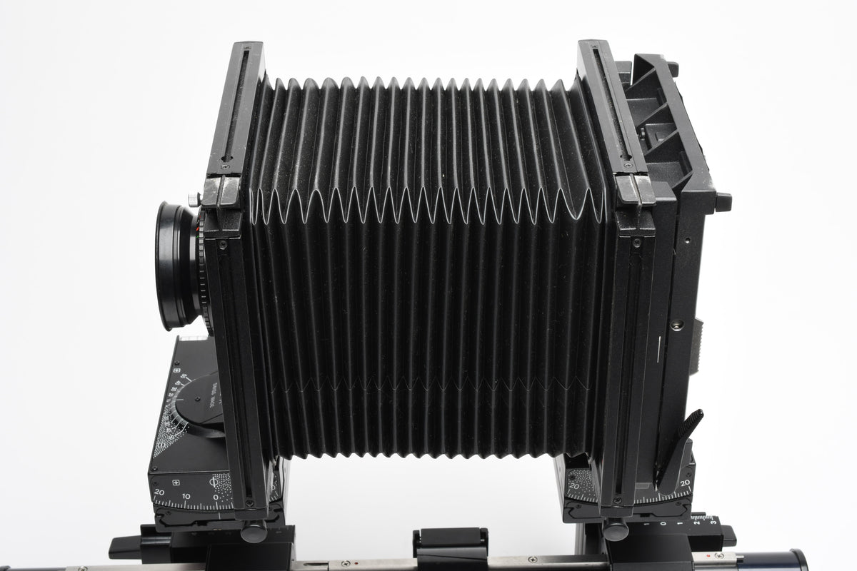 Sinar 4x5 X camera w/ Rodenstock 210mm f5.6,  Mint-, Boxed