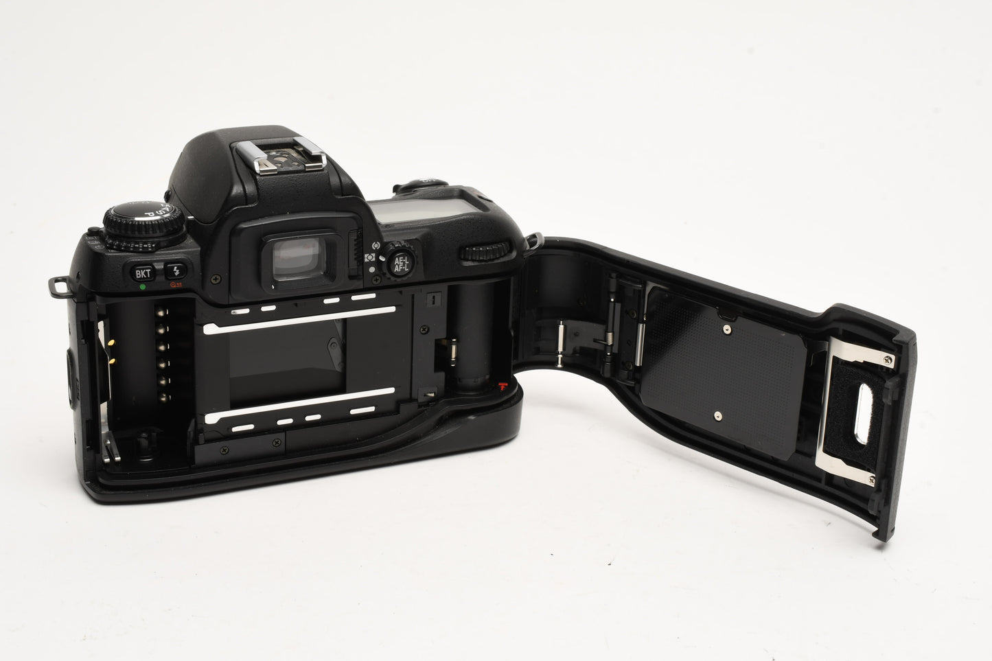 Nikon N80 35mm SLR body, cap, strap, book, tested, works great!