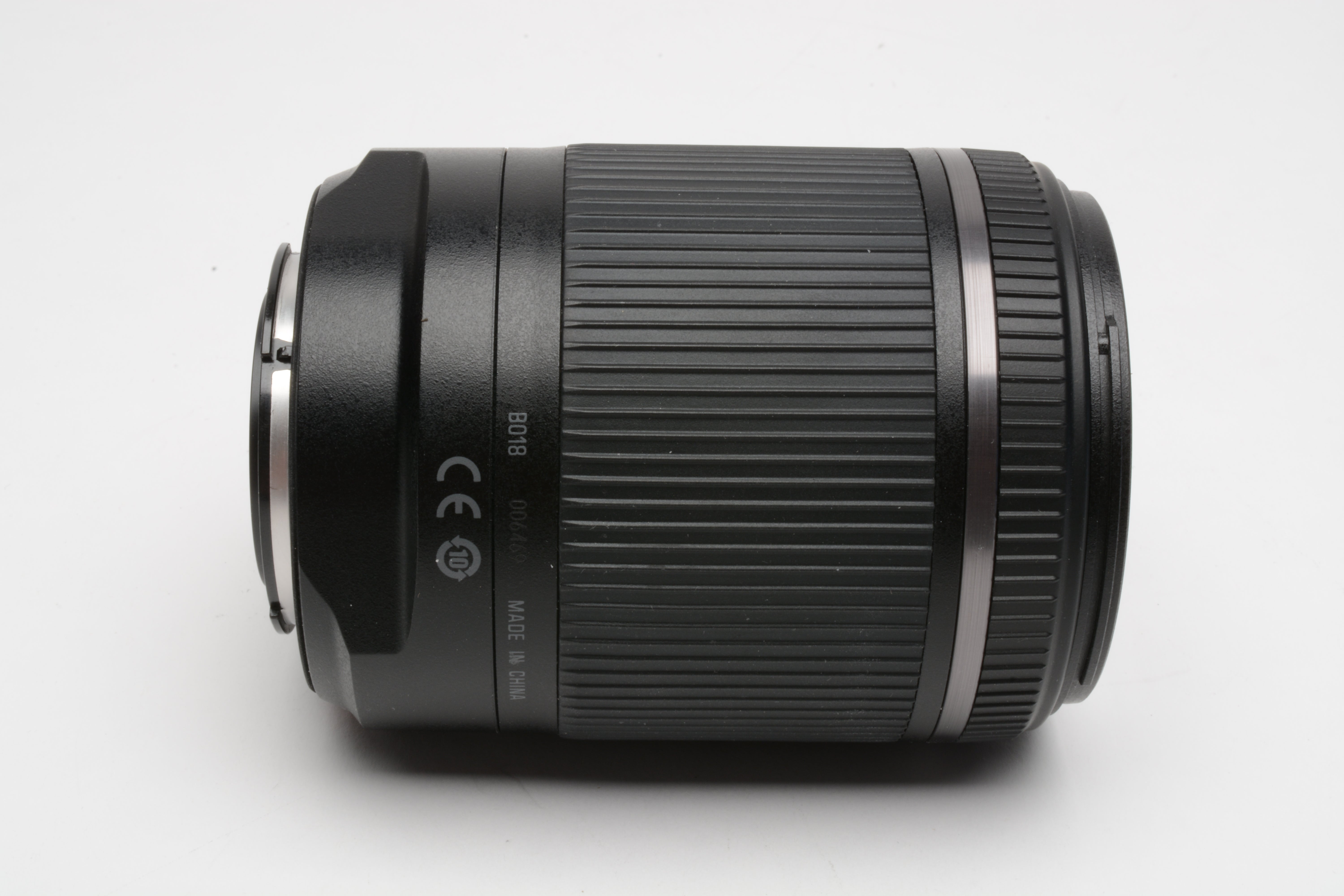 Tamron AF 18-200mm F3.5-6.3 XR Di II LD Aspherical IF macro Lens