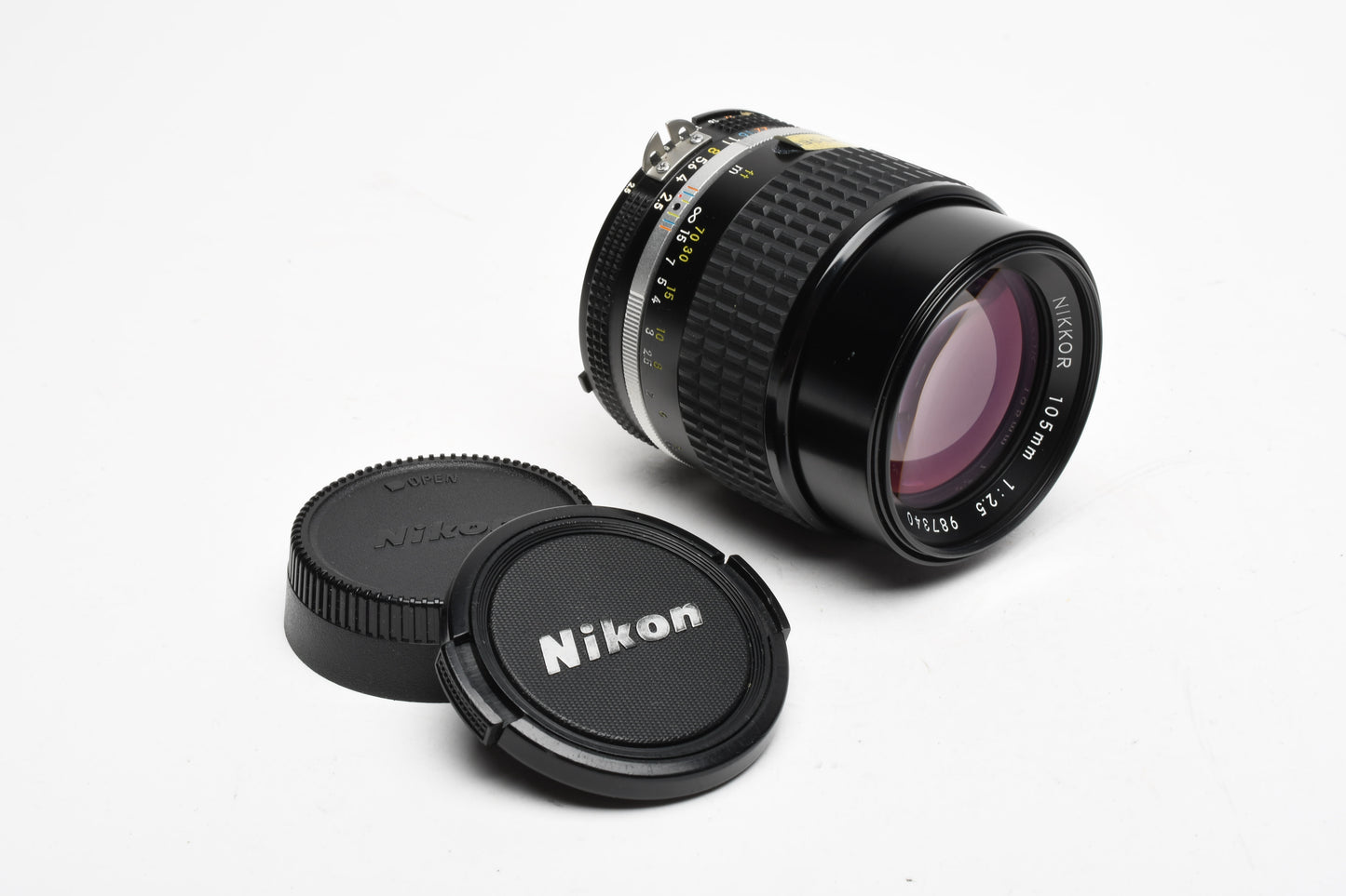 Nikon Nikkor 105mm f2.5 AiS Portrait lens, Great!  Very sharp!