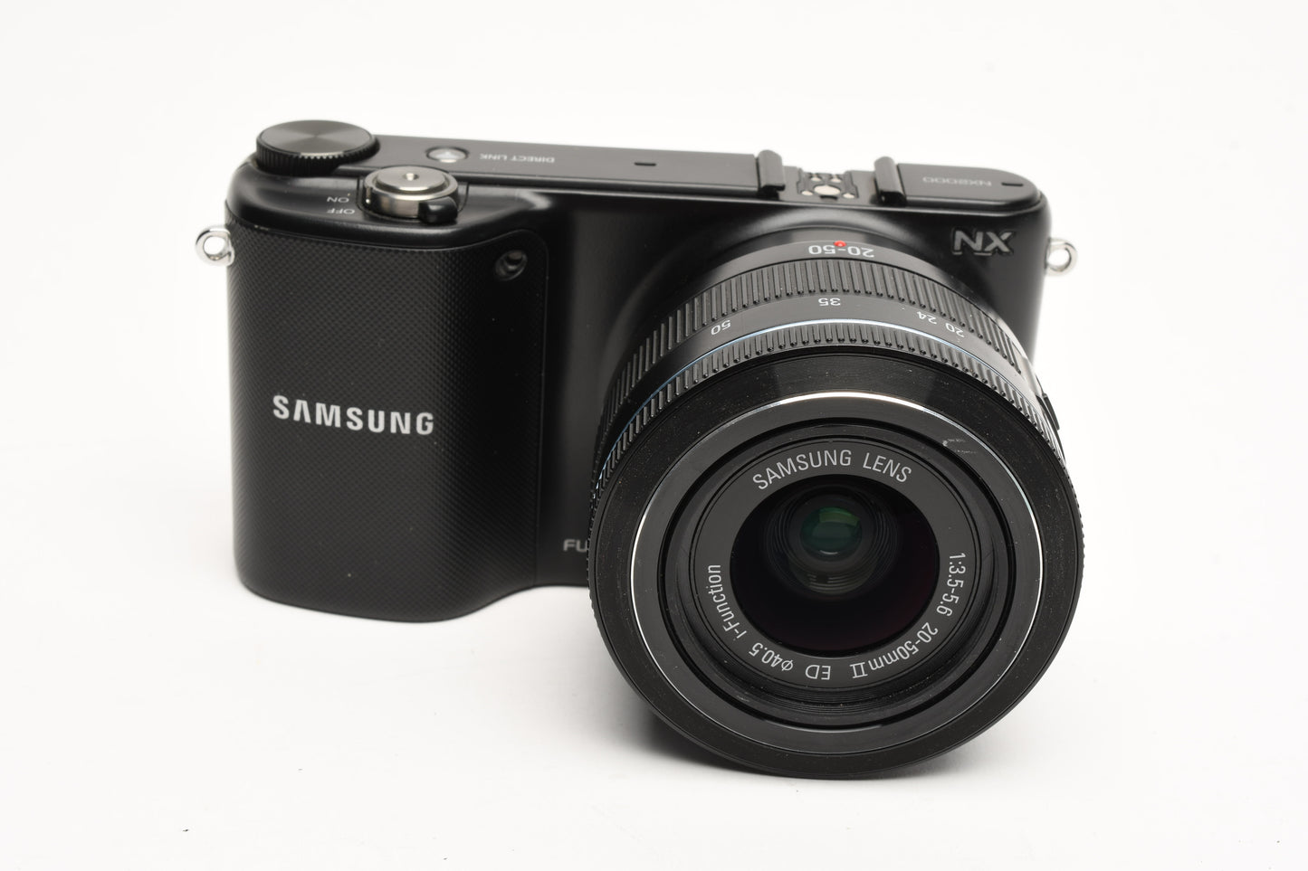Samsung NX2000 20.3MP Digital Camera w/20-50mm Zoom, Flash, Case