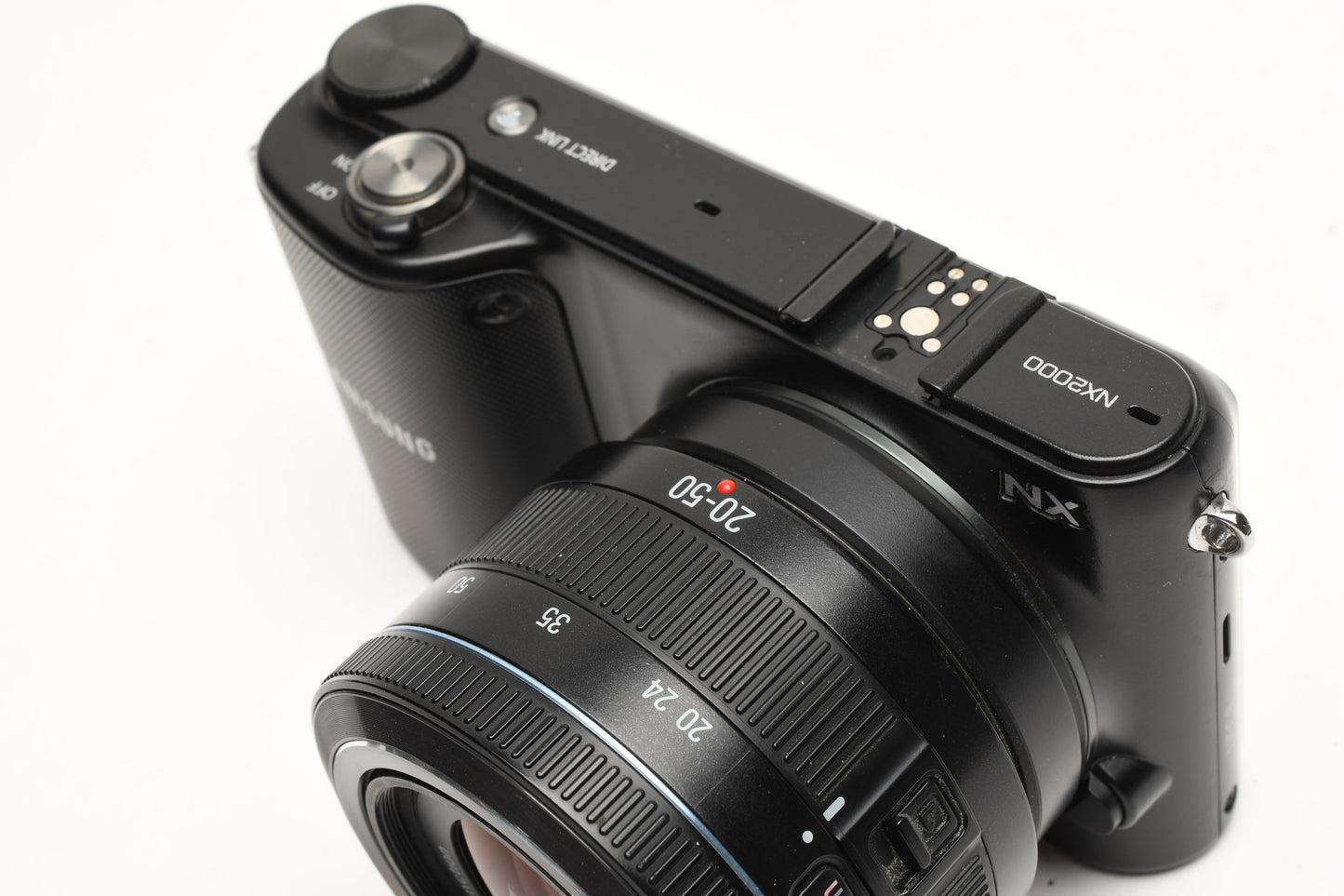 Samsung NX2000 20.3MP Digital Camera w/20-50mm Zoom, Flash, Case