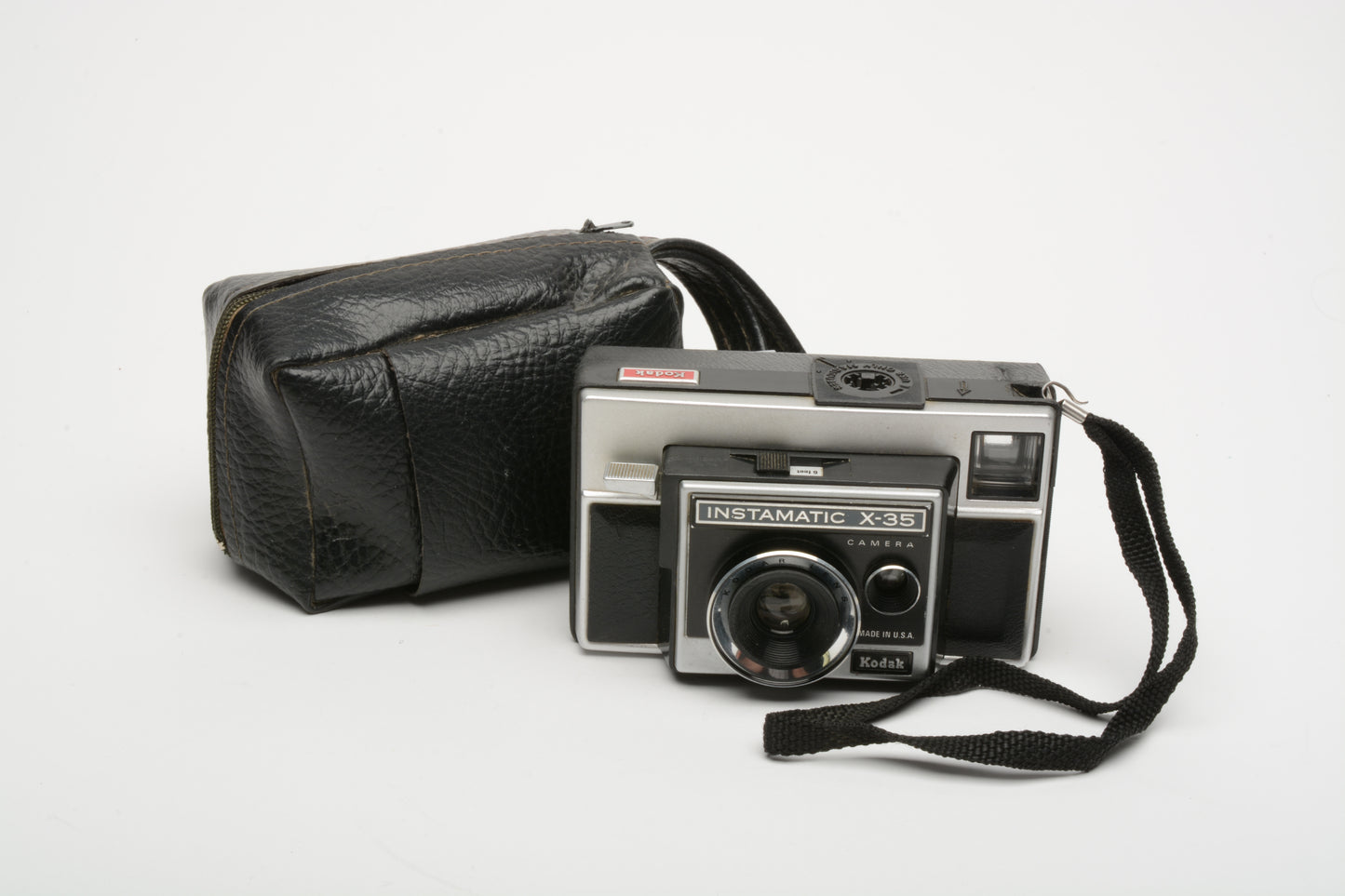Kodak Instamatic X-35 w/Fitted case, nice, works (126 Format)