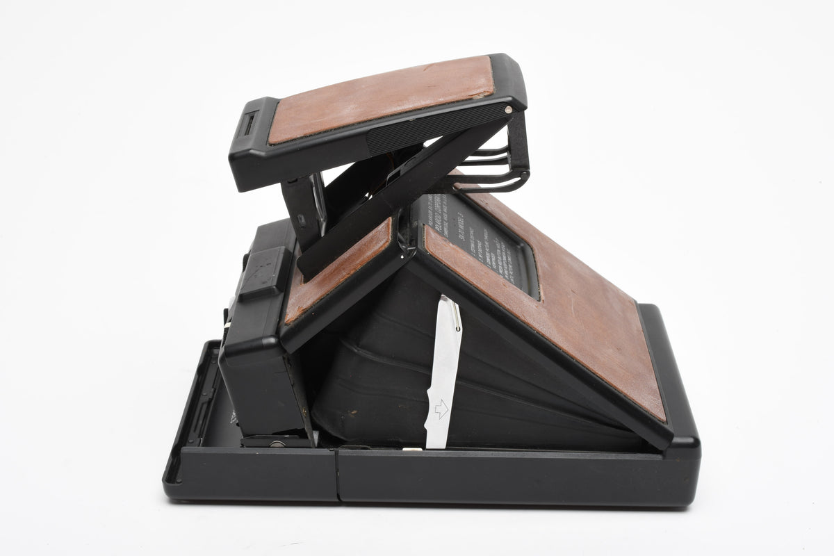 Polaroid SX70 Model 3 Black/Brown, Film tested