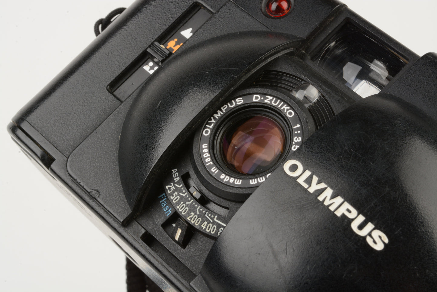 Olympus XA2 35mm Point & Shoot, New light seals, tested, Nice