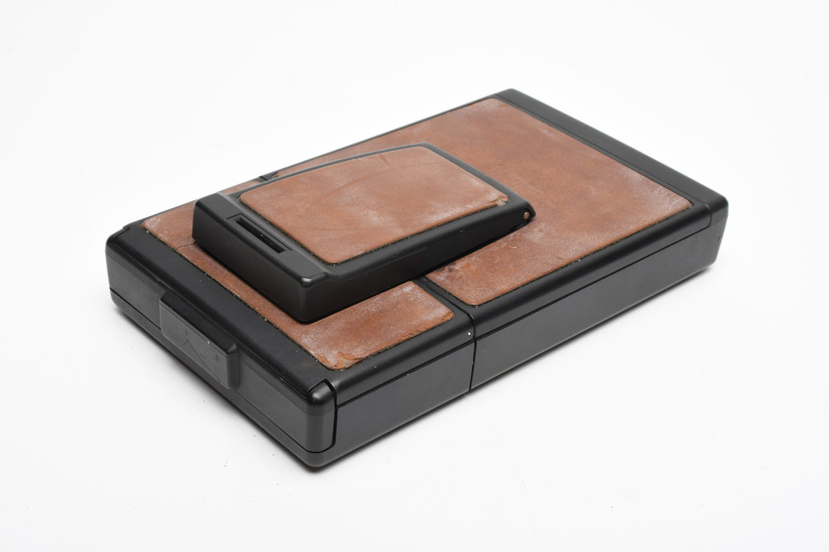 Polaroid SX70 Model 3 Black/Brown, Film tested