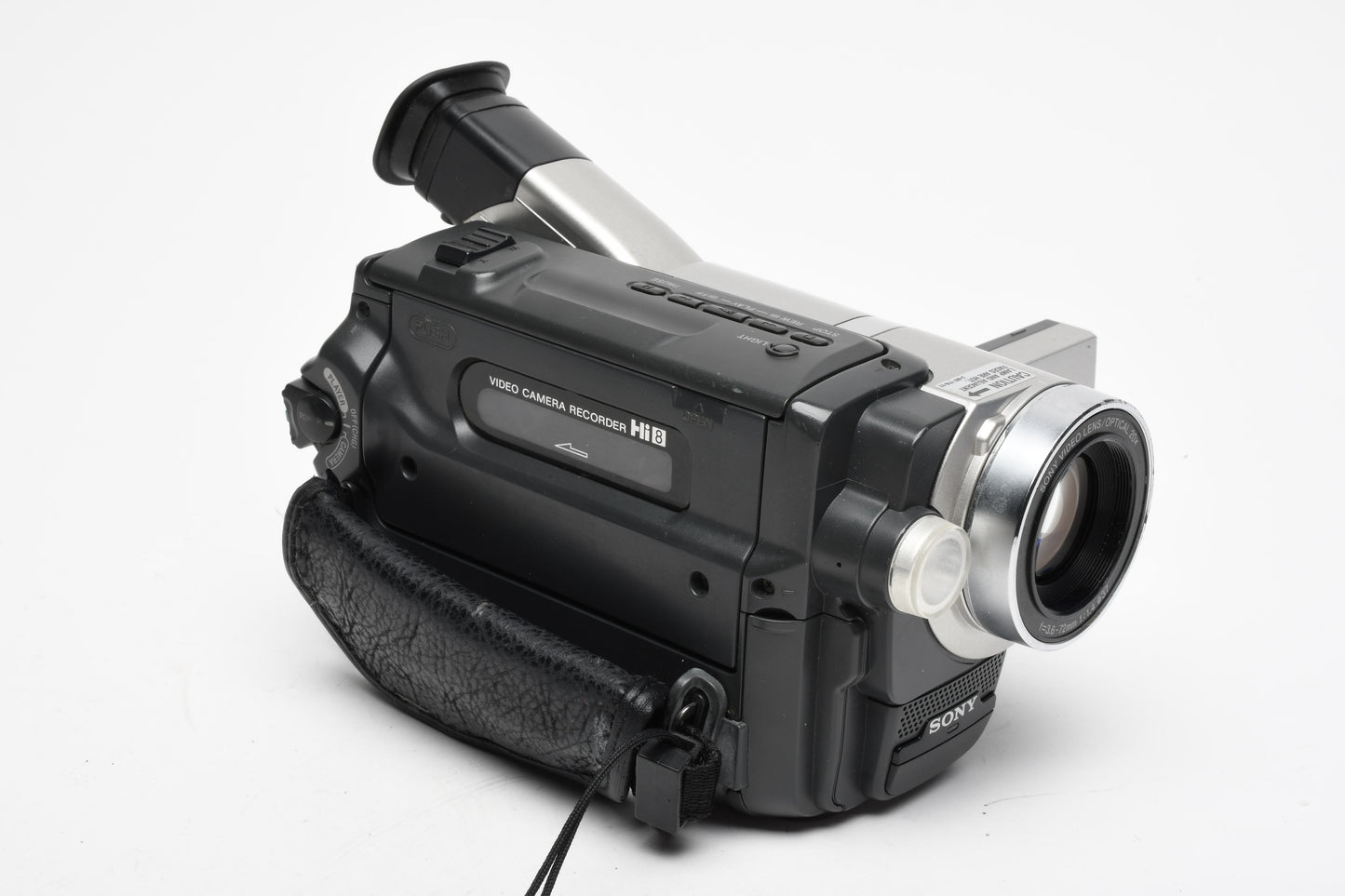 Sony CCD-TRV608 Hi-8 Video camcorder, batt, AC adapter, tested, Good!