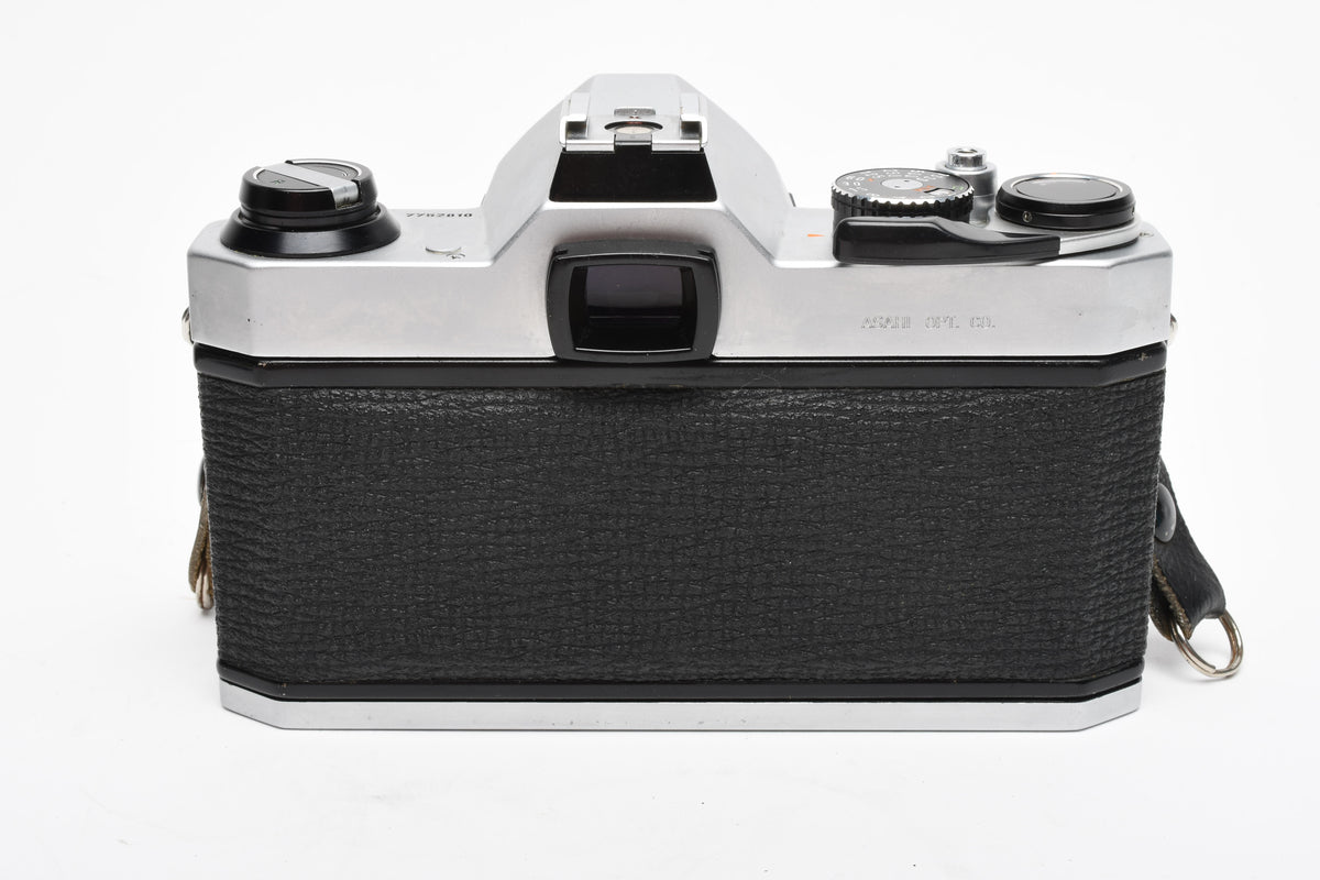 Pentax K1000 35mm SLR w/50mm f1.7 lens, New seals, strap, Great!
