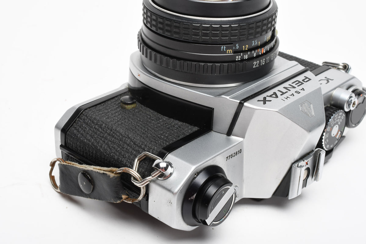 Pentax K1000 35mm SLR w/50mm f1.7 lens, New seals, strap, Great!