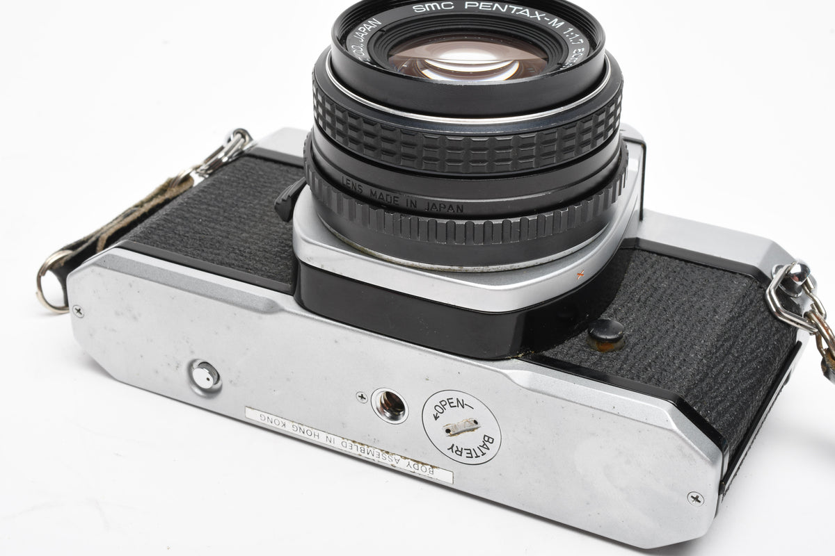 Pentax K1000 35mm SLR w/50mm f1.7 lens, New seals, strap, Great!