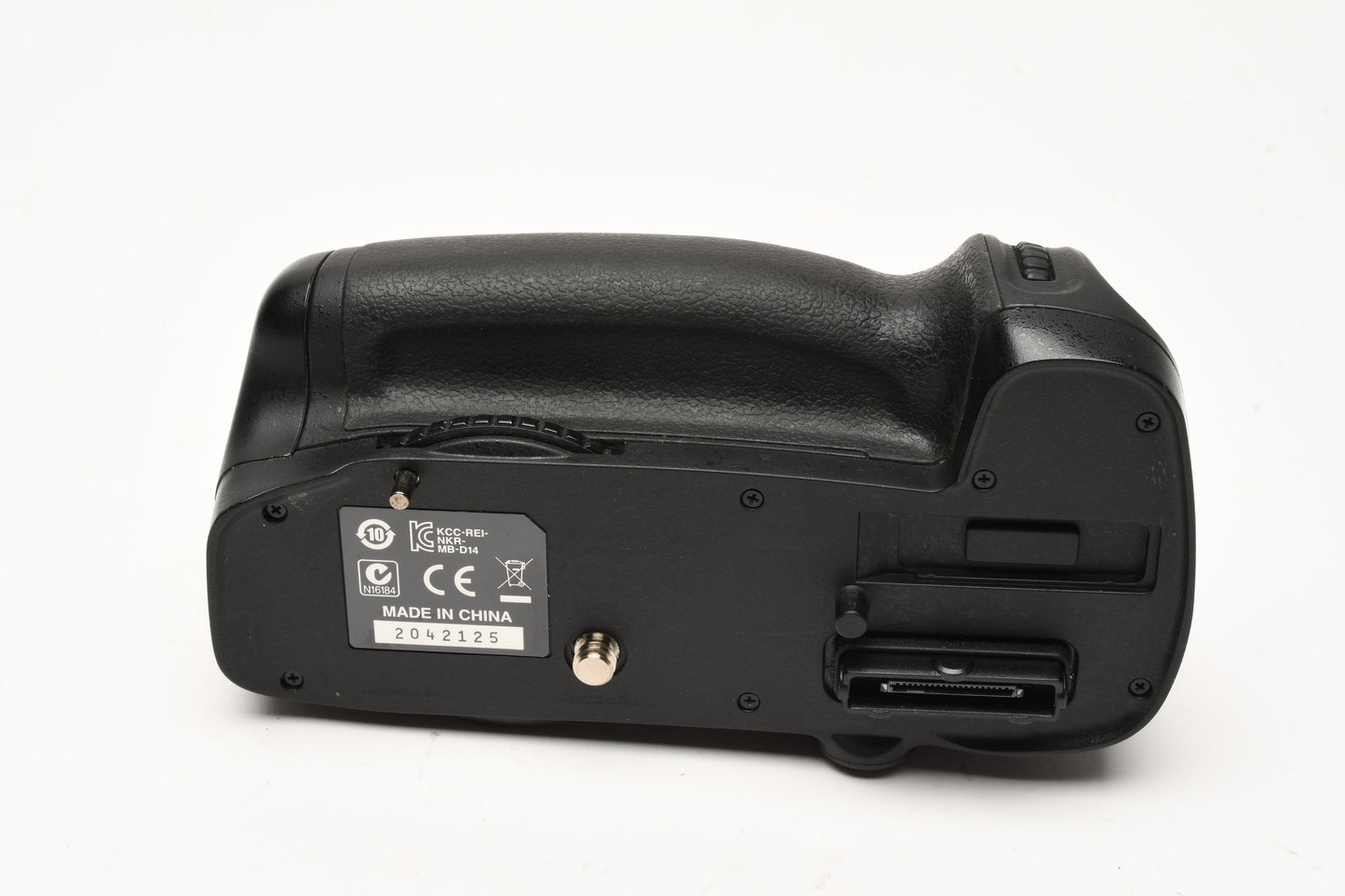 Nikon MB-D14 Battery Grip, Lithium and AA trays, Very clean, Tested