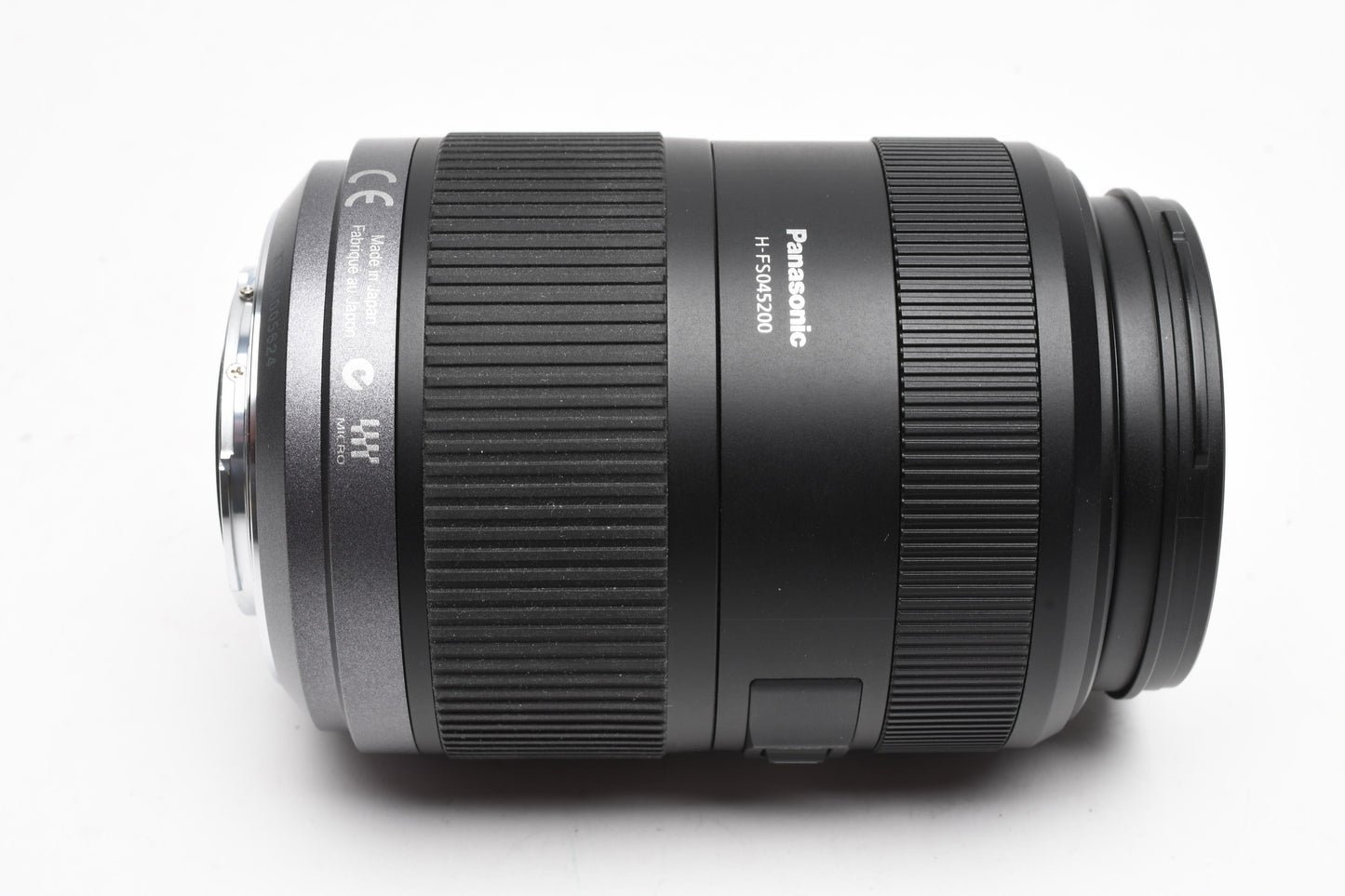 Panasonic Lumix 45-200mm G Vario F4-5.6 Mega OIS w/Caps, B+W UV, Pouch, Hood