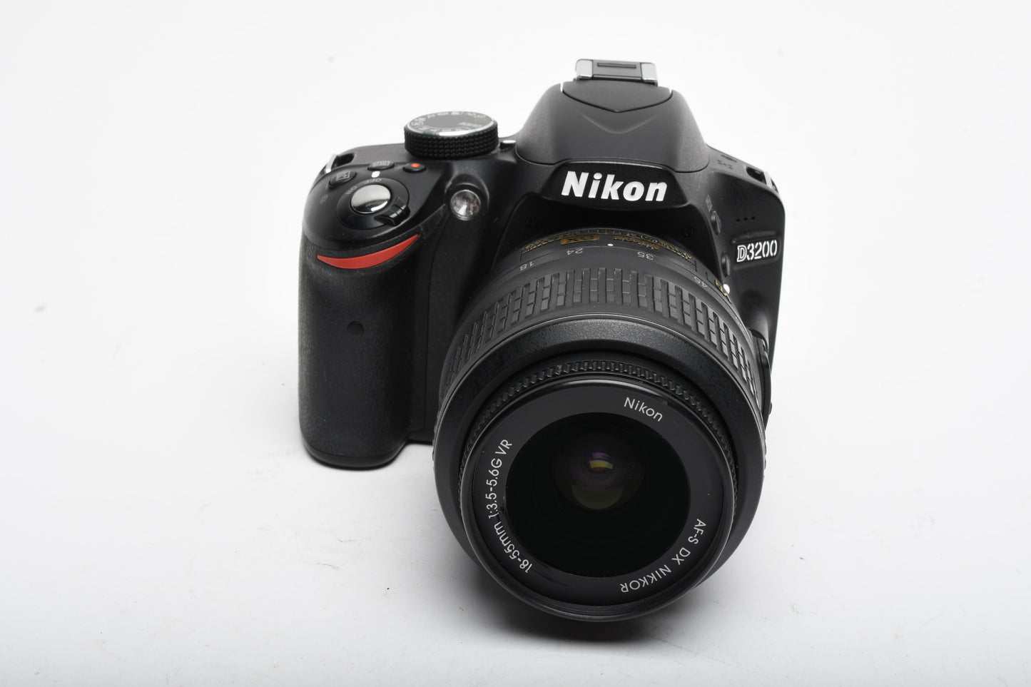 Nikon D3200 DSLR w/18-55mm f3.5-5.6 VR lens, 2X batts+charger+strap 7402 Acts