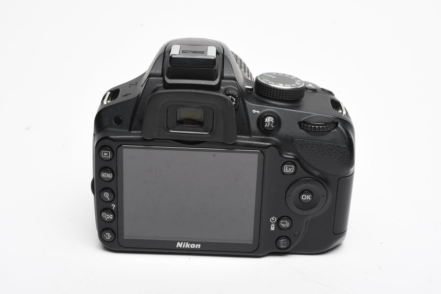 Nikon D3200 DSLR w/18-55mm f3.5-5.6 VR lens, 2X batts+charger+strap 7402 Acts