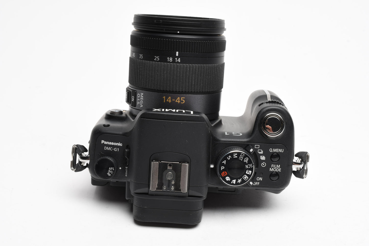 Panasonic Lumix G1 w/14-45mm f3.5-5.6 Aspherical zoom, 2Batts, Charger, Boxed