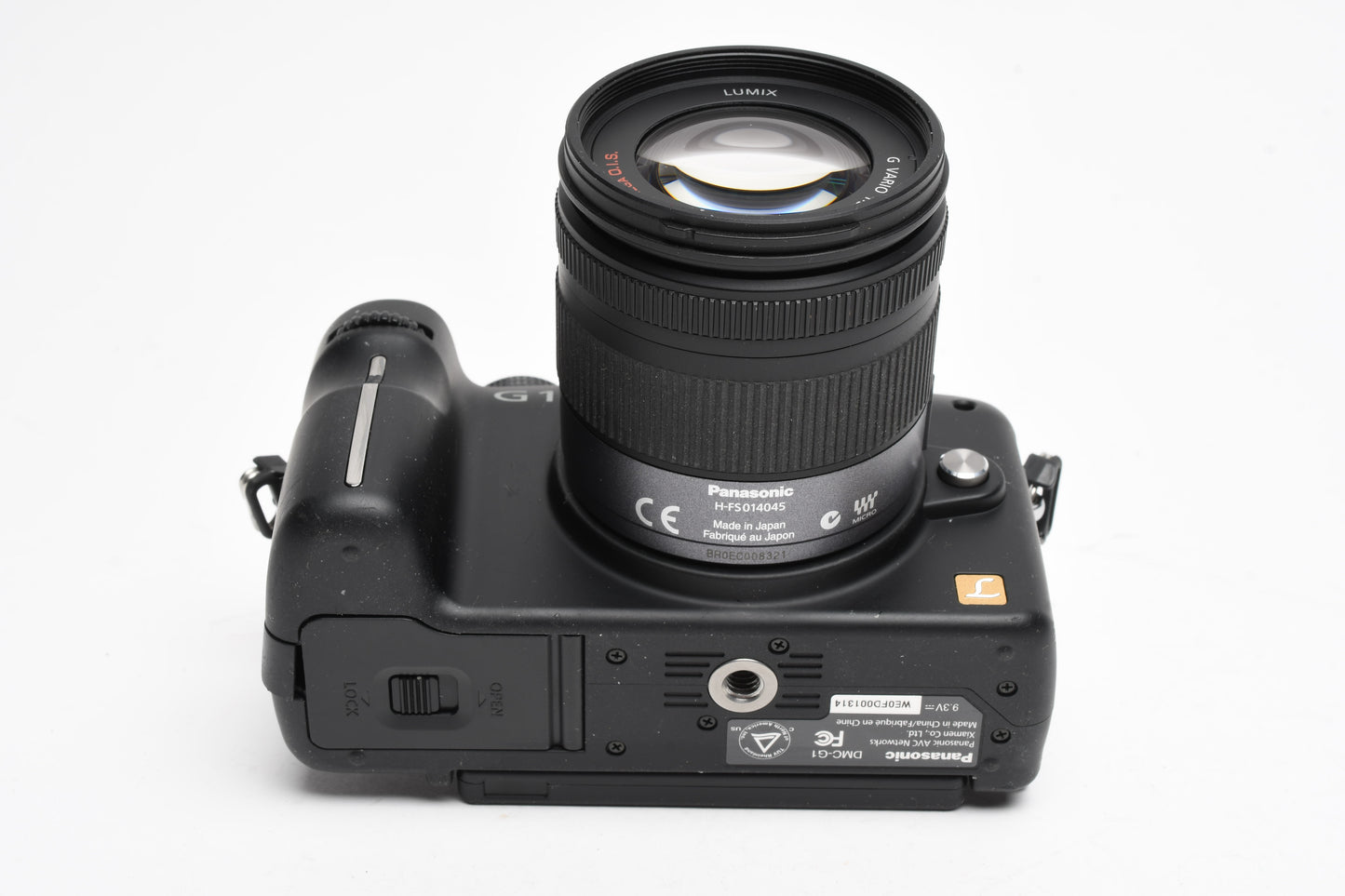 Panasonic Lumix G1 w/14-45mm f3.5-5.6 Aspherical zoom, 2Batts, Charger, Boxed
