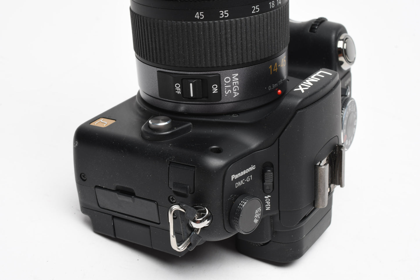 Panasonic Lumix G1 w/14-45mm f3.5-5.6 Aspherical zoom, 2Batts, Charger, Boxed