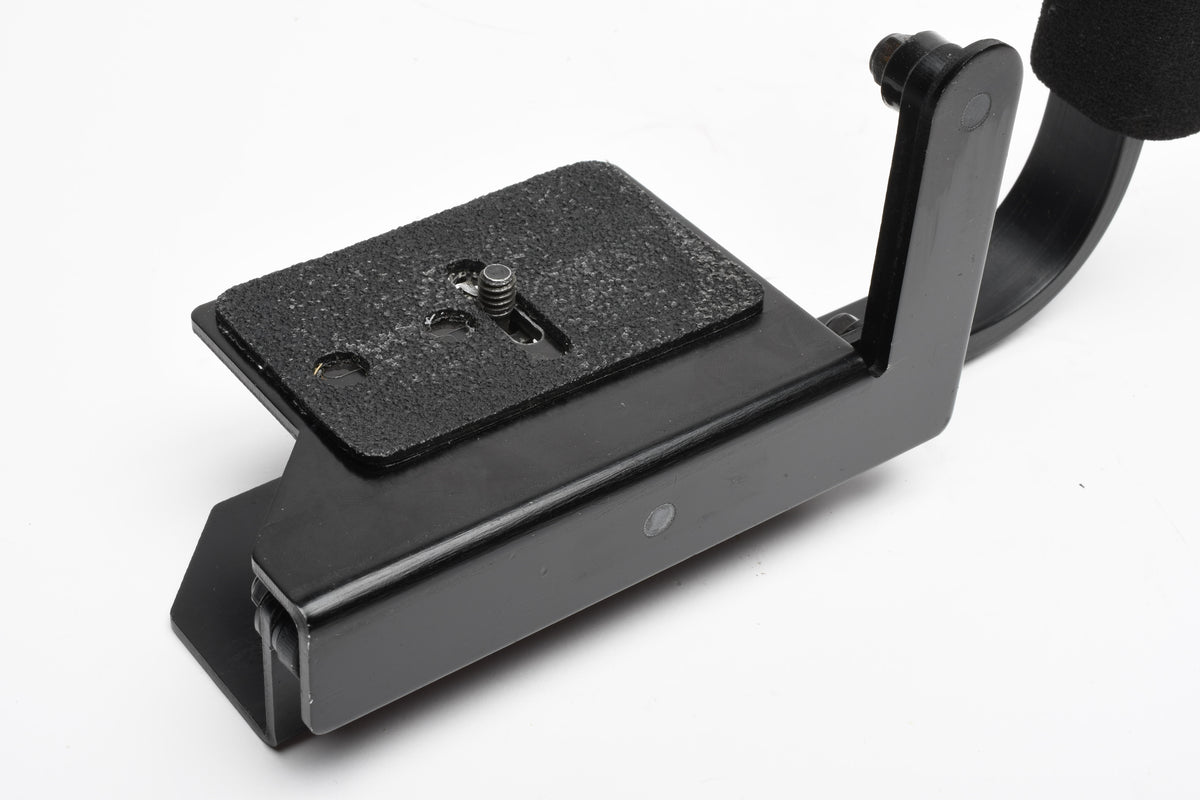 Stroboframe Quick flip 310-900 medium format camera flash bracket, Nice & Clean