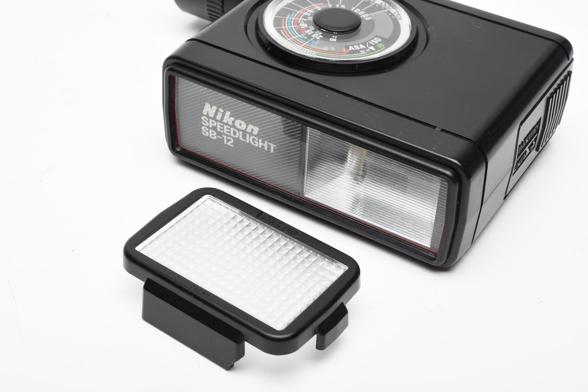 Nikon SB-12 Speedlight flash for Nikon F3 series cameras, Case+diffuser