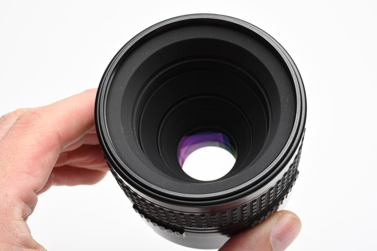 Nikon AF 60mm f2.8 Micro Nikkor lens, caps, Very sharp! +Hoya UV