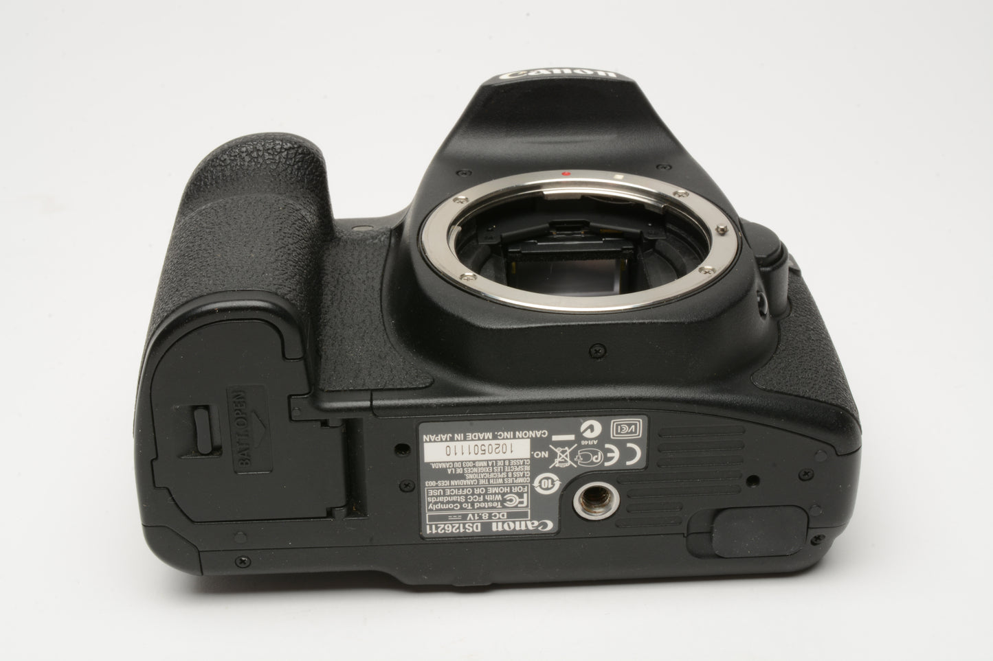 Canon EOS 50D DSLR Body w/Battery, charger, strap, body cap, Only 4094 Acts