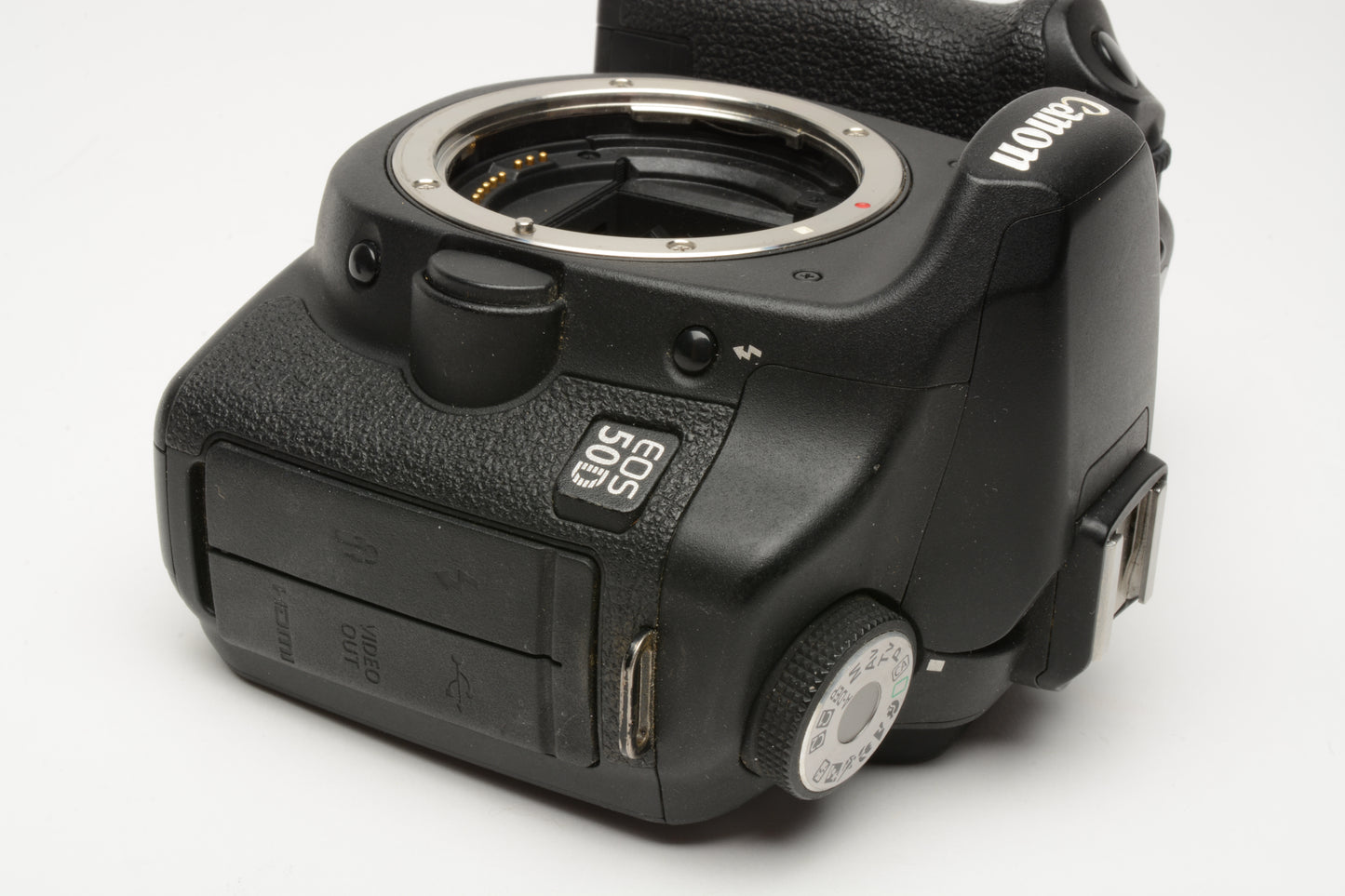 Canon EOS 50D DSLR Body w/Battery, charger, strap, body cap, Only 4094 Acts