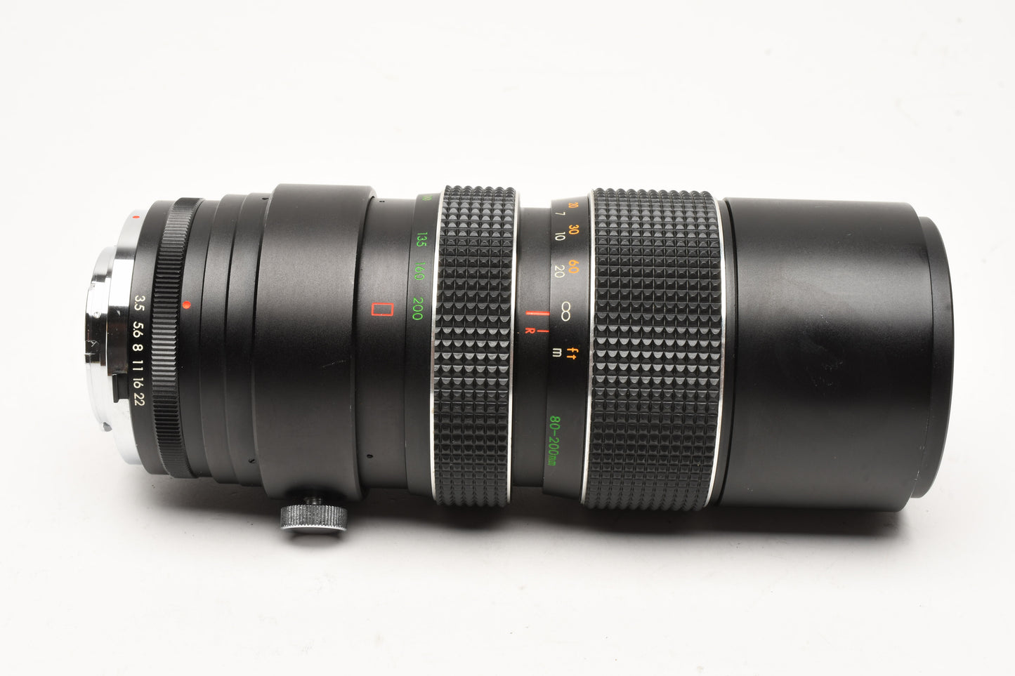 JC Penney 80-200mm f3.5 2-Touch Fast telephoto zoom lens Minolta MD +UV