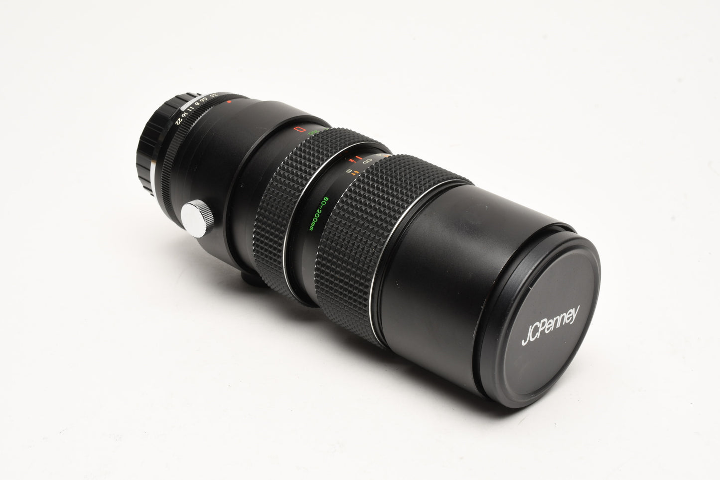 JC Penney 80-200mm f3.5 2-Touch Fast telephoto zoom lens Minolta MD +UV