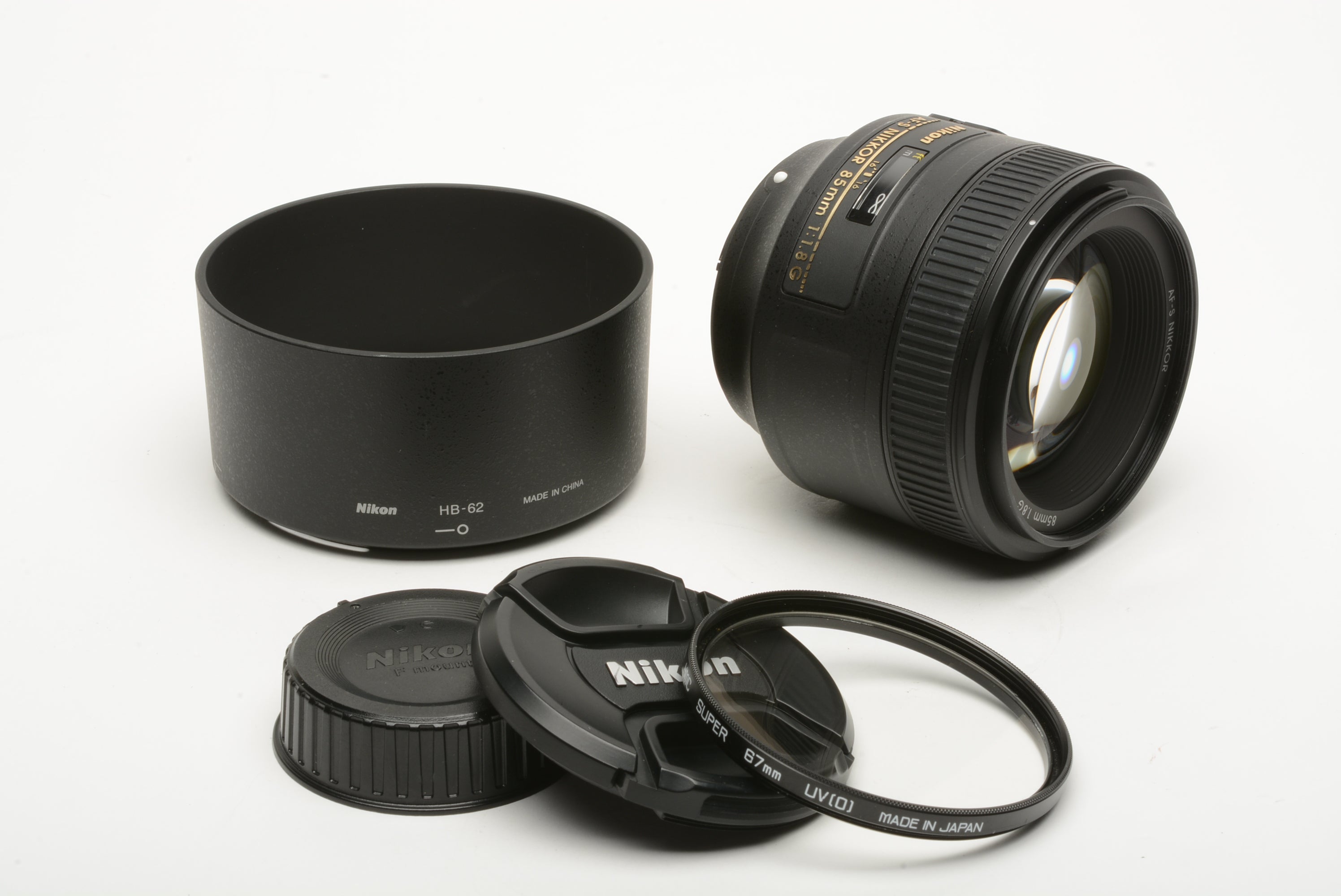 Nikon AF-S Nikkor 85mm f/1.8 G w/Hood, Caps, UV, Mint- – RecycledPhoto