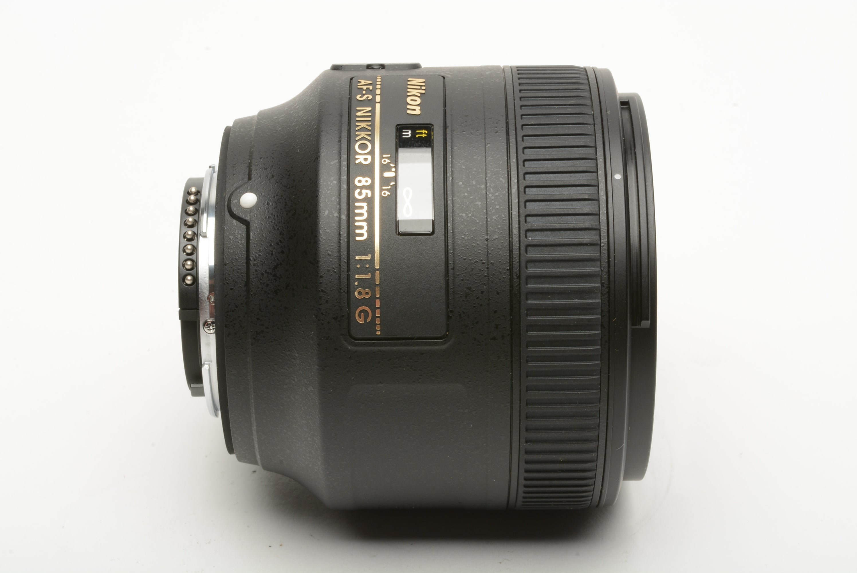 Nikon AF-S Nikkor 85mm f/1.8 G w/Hood, Caps, UV, Mint- – RecycledPhoto