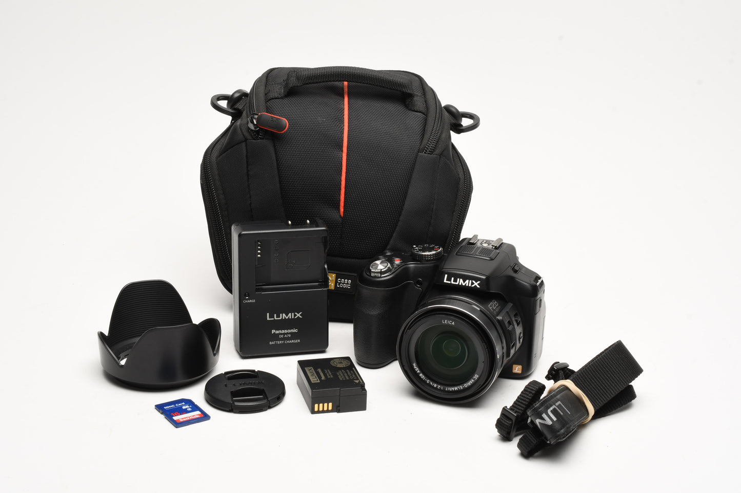 Panasonic DMC-FZ200 12.1MP Digital Point&Shoot w/batt+charger+case+hood+SD