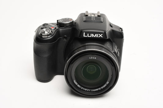 Panasonic DMC-FZ200 12.1MP Digital Point&Shoot w/batt+charger+case+hood+SD