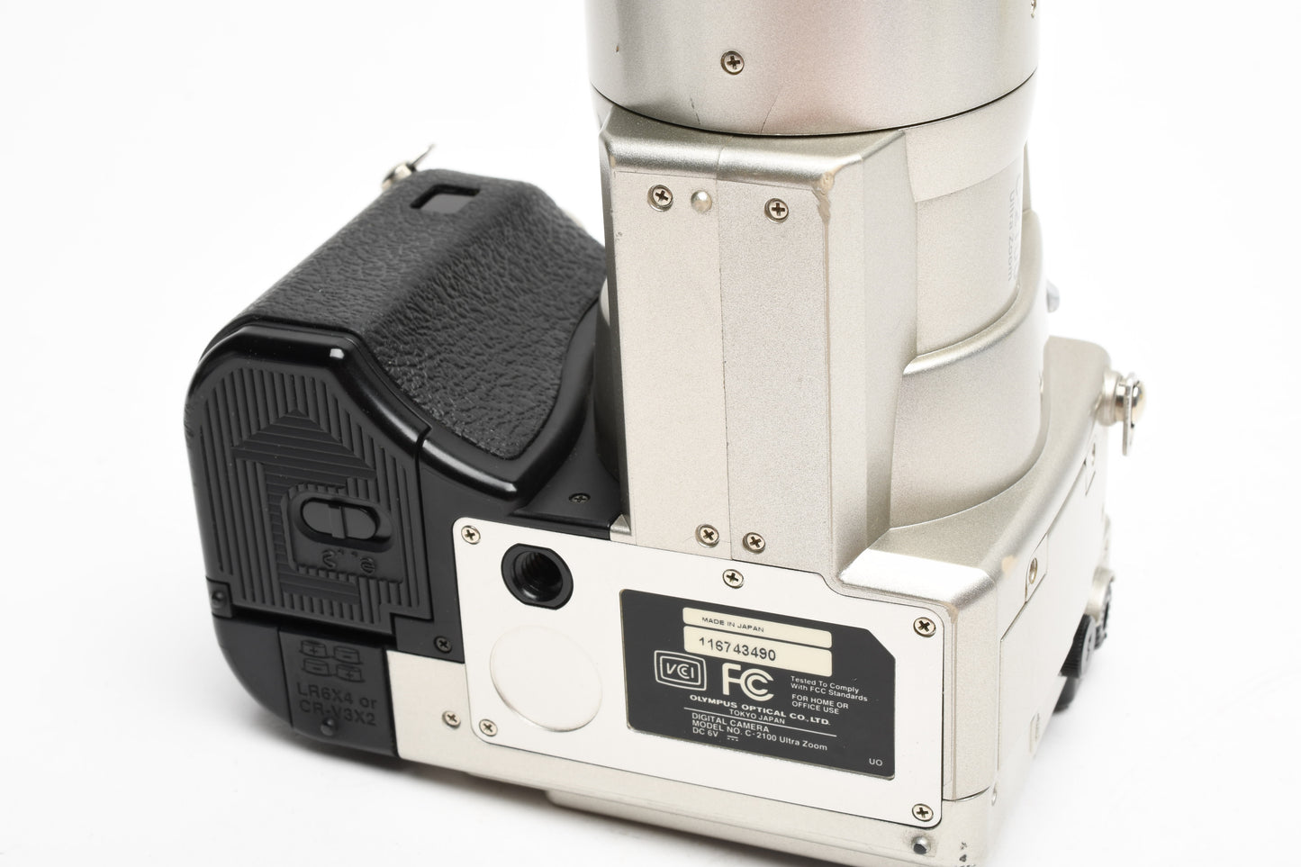 Olympus C-2100 2.1MP Digital Point&Shoot, Manual, AC, UV, Great!