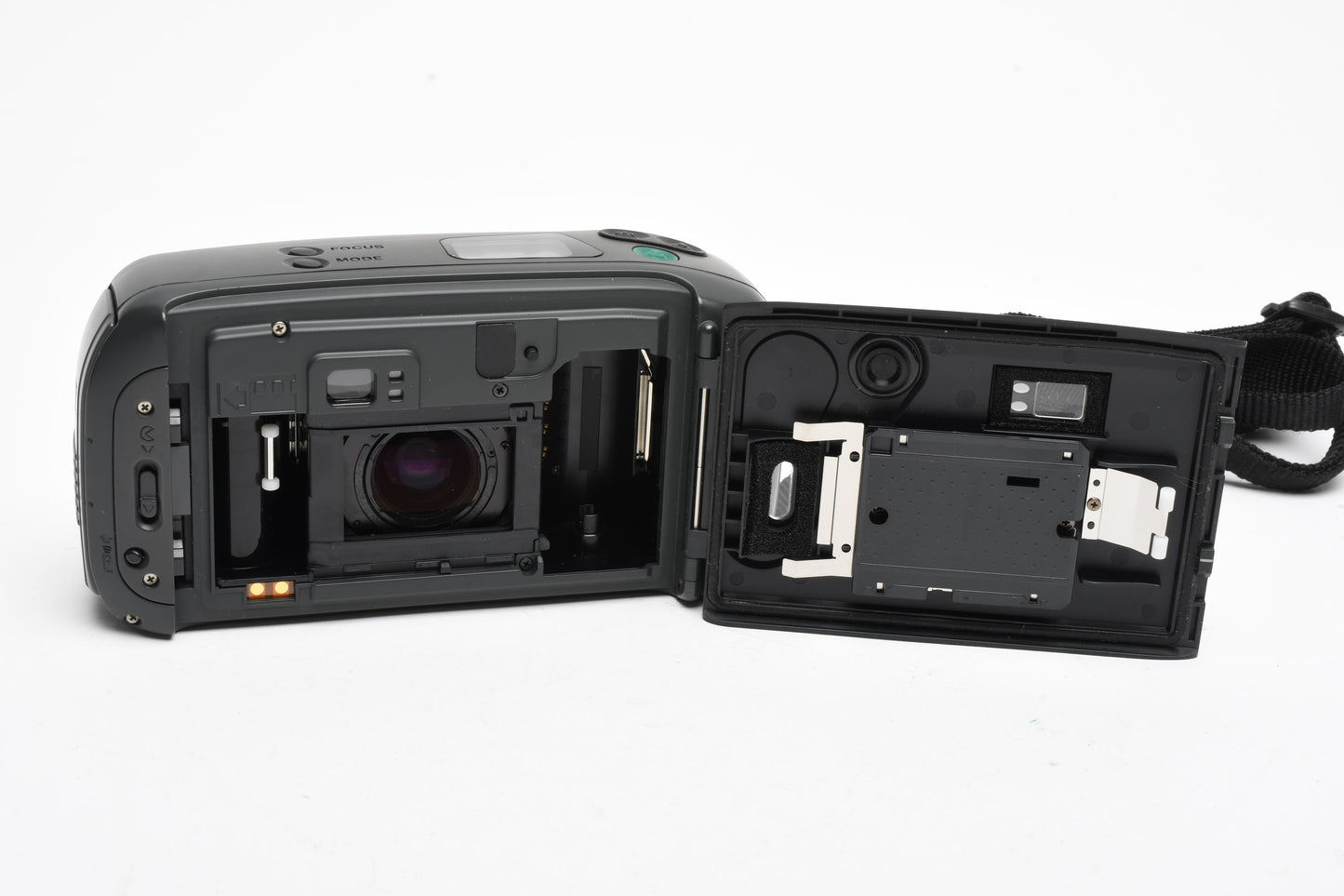 Pentax Zoom 90WR 35mm Point&Shoot camera, strap, remote, tested, clean!