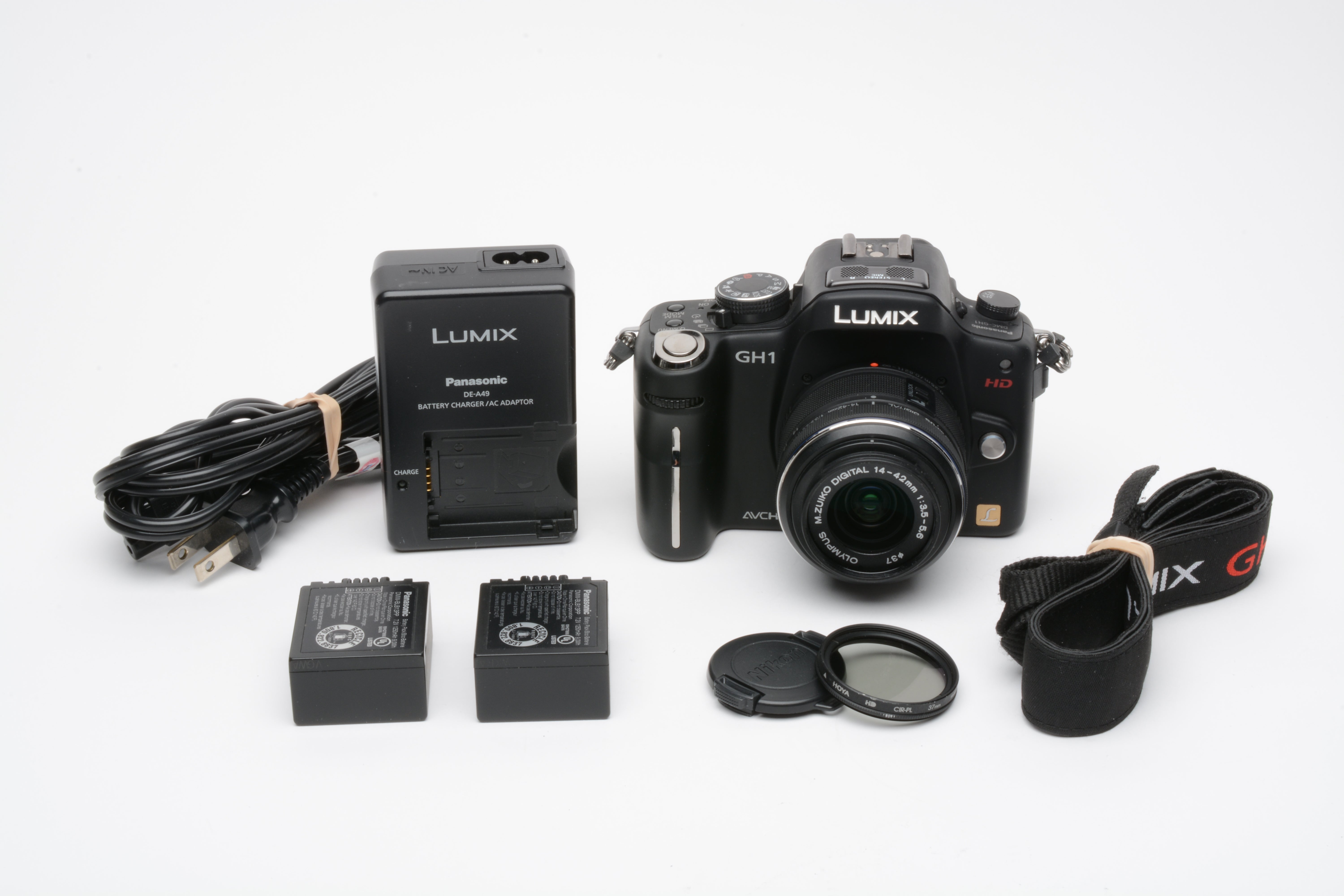 Panasonic Lumix DMC-GH1 w/Olympus 14-42mm f3.5-5.6 IIR MRC, 2batts