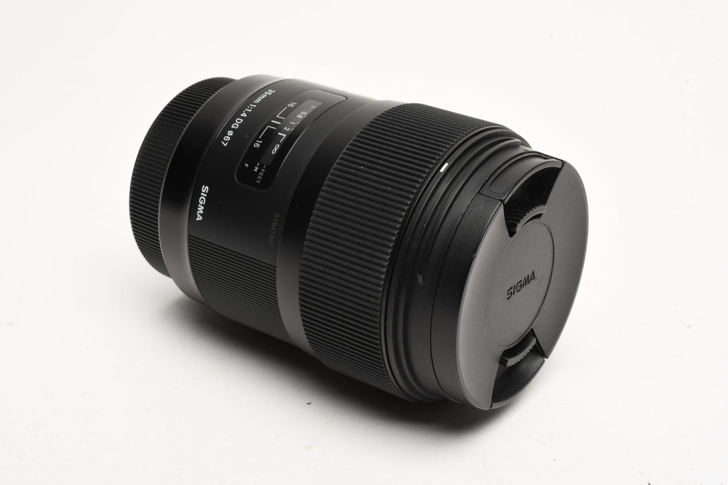 Sigma USA 35mm f1.4 DG Art lens, caps, sharp! Canon EF Mount