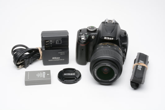 Nikon D5000 DSLR w/Nikkor 18-55mm F3.5-5.6G VR lens, 95K Acts, batt+charger+strap